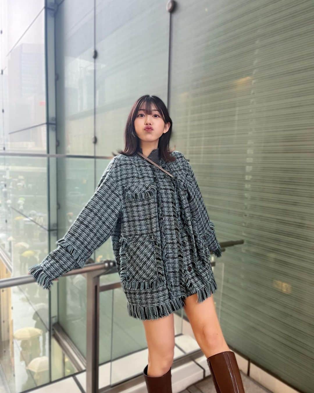 りーちゃんのインスタグラム：「花粉ってもうおわったんかな？🥸  プロレスも終わったので肩の筋肉落ち着かせに肩ボト久々に受けに行った！るんるん♪」