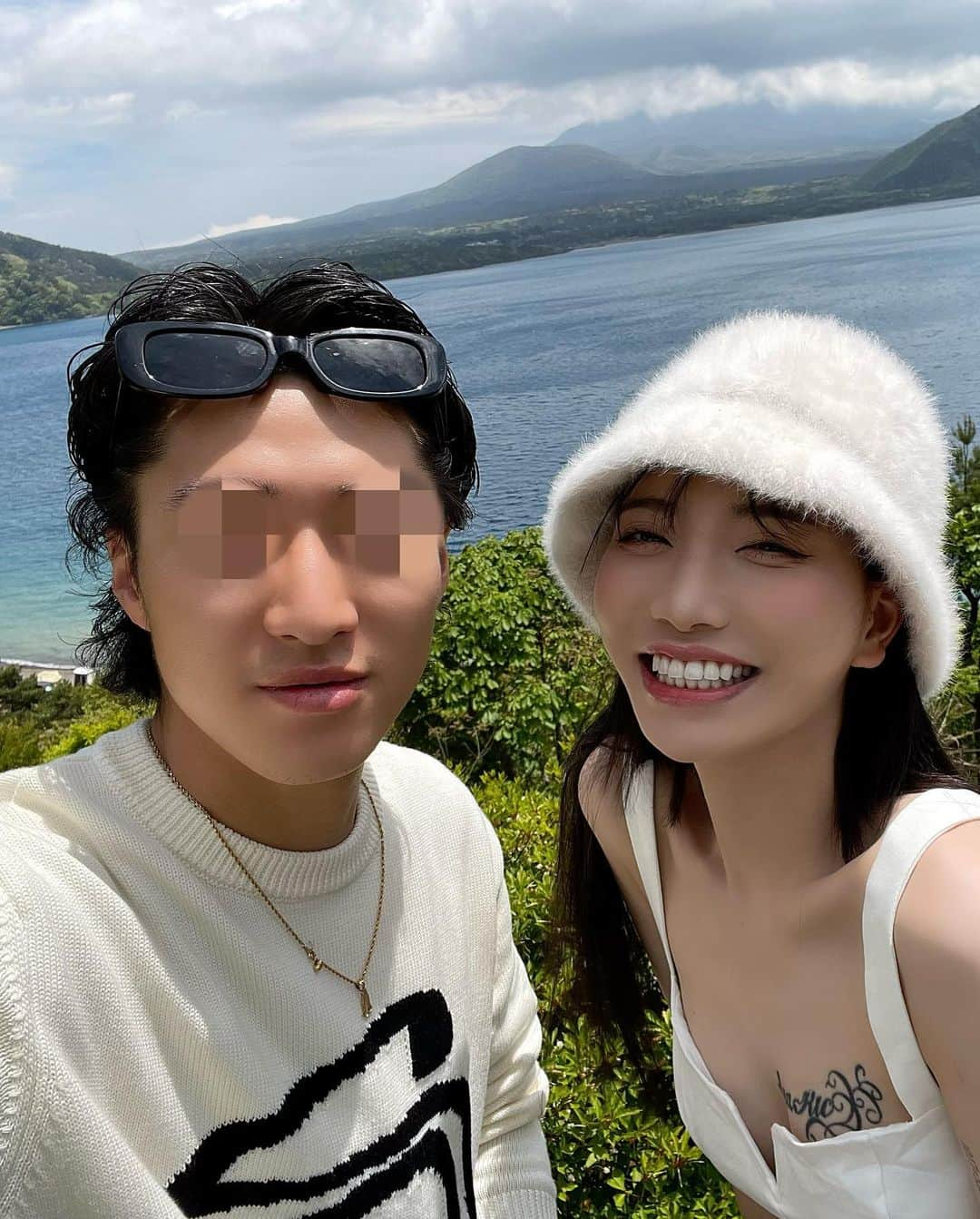 りえさんのインスタグラム写真 - (りえInstagram)「だいぶリフレッシュできた🗻🍋 ちょうど、雲かぶって富士山見えなかったの残念😭  #山梨旅行#山梨観光#本栖湖#子連れお出かけ」5月9日 20時57分 - ririri060800