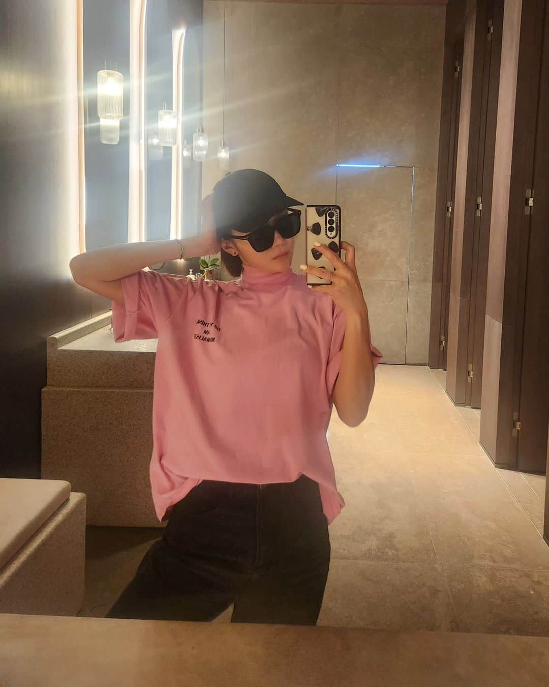 ユ・ハナのインスタグラム：「내 최애 딤섬을  눈앞에 마주하고도 아침에 먹은 다이어트 환 때문에 두판도 들어가질 않았던 걸 보면 무슨 설명이 더 필요하겠어,   더 열심히 먹어야지!!!  정신차렸을땐 이미 돌이킬수없을지도 몰라🙊」