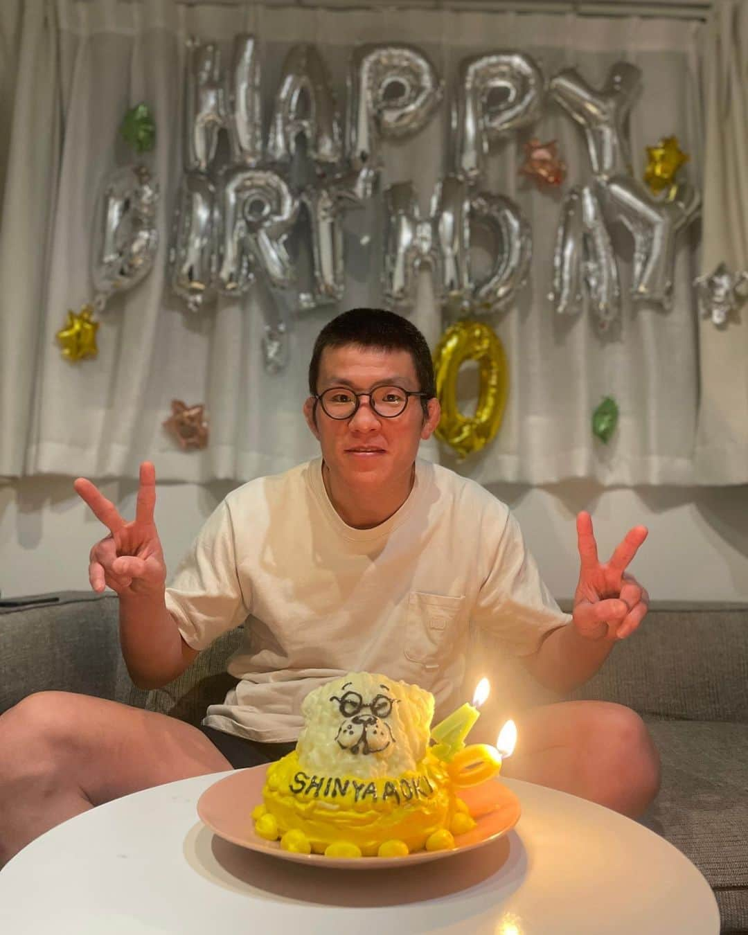 青木真也のインスタグラム：「40歳　#40years #birthday #誕生日#青木真也#40歳」