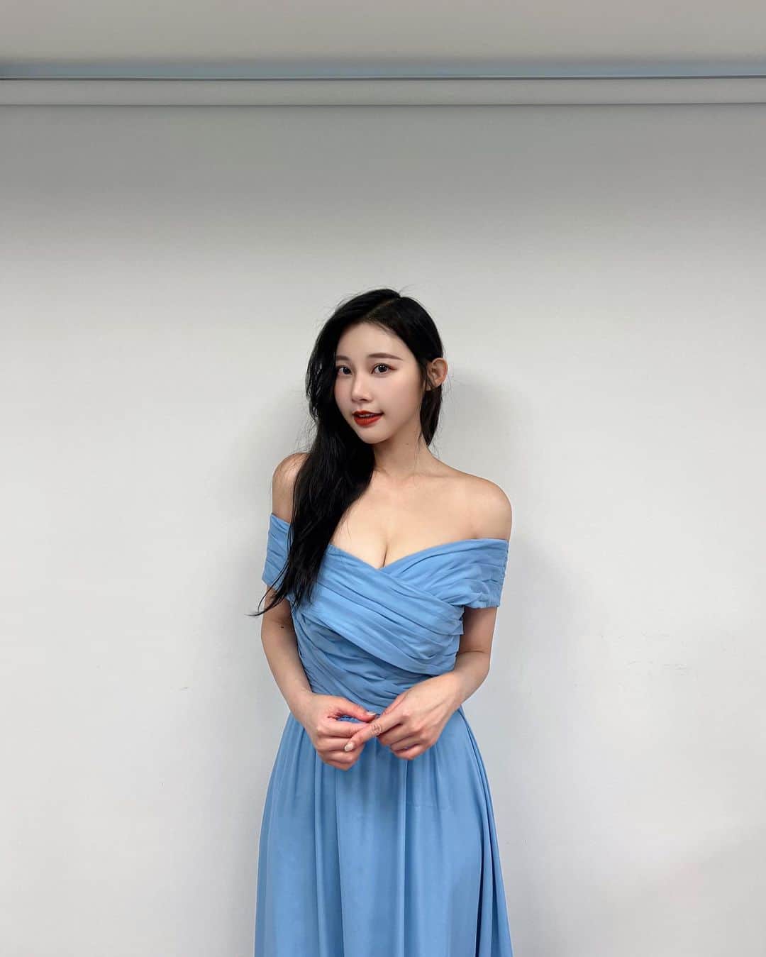 のインスタグラム：「🩵🩵🩵🩶🩶🩶」