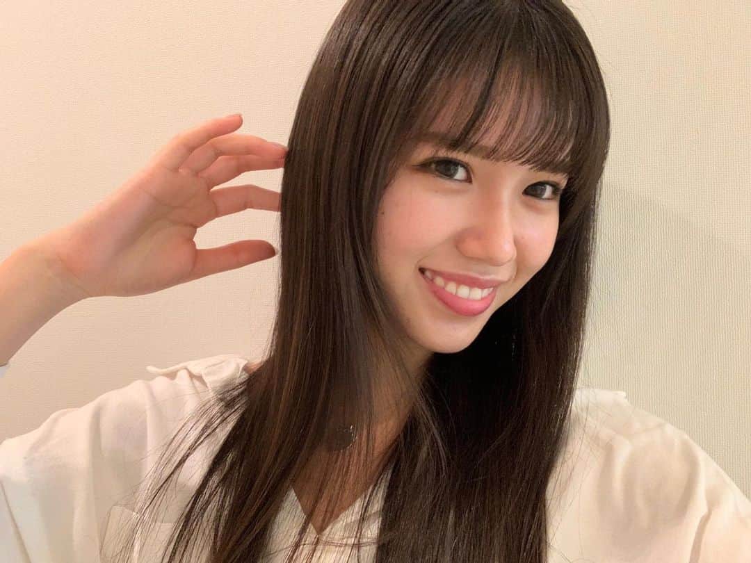 増田小春のインスタグラム：「ーーーーー 顎のニキビさん気になる。。笑  まつ毛と眉毛を整えてもらうと、かなりモチベ上がるの！！ 2ヶ月半ぶりぐらいだったから、とってもルンルンでGWを 迎えられたの💗  るねさんいつもありがとうございます💕  #まつげパーマ #眉毛サロン #makeup #cosme #fashion #こはる」