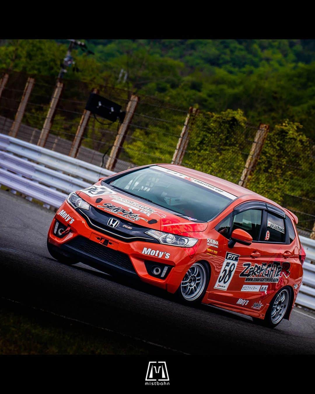 mistbahnさんのインスタグラム写真 - (mistbahnInstagram)「_ ZeroFighter ANDARE 副島空調 Honda GK5 FIT (JAZZ) _ 🚗(owner/driver): @kenji.soejima  🚗(car built): @andare19 / @zerofighterautocustom 📷: @mistbahn _ Shot on May-6 2023 🏁 "HONDA ONEMAKE CHAMPION CUP RACE 2022 Rd.2" organized by @zerofighterautocustom Central Circuit (Hyogo, Japan) _ JP) 2023年5月6日 セントラルサーキット、ゼロファイターさん( @zerofighterautocustom )主催「HONDA ONEMAKE CHAMPION CUP RACE 2022 Rd.2」で撮影。 _ _ #hondaonemakechampioncuprace #hondaonemake #zerofighterautocustom #ホンダワンメイク #andare #アンダーレ #副島空調 #ゼロファイター #zerofighter #centralcircuit #セントラルサーキット #fit #hondafit #ホンダフィット #フィット #jazz #hondajazz #honda #gk5 #gkfit #vtec #hondafitrs #fitrs #vtec #fit15challengecup #鈴鹿クラブマンレース #l15b #timeattack #timeattackjapan #hondasontrack」5月9日 21時51分 - mistbahn
