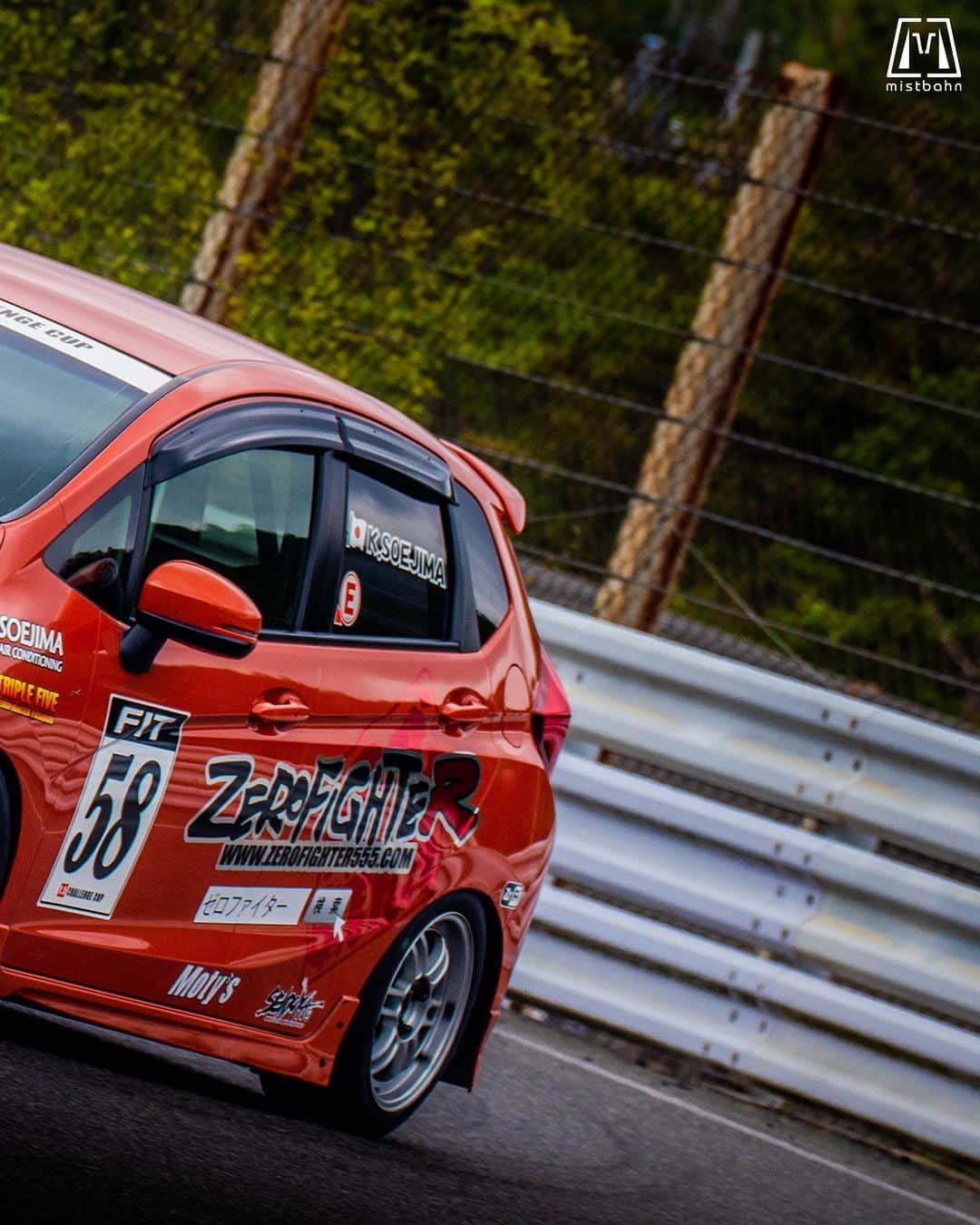 mistbahnさんのインスタグラム写真 - (mistbahnInstagram)「_ ZeroFighter ANDARE 副島空調 Honda GK5 FIT (JAZZ) _ 🚗(owner/driver): @kenji.soejima  🚗(car built): @andare19 / @zerofighterautocustom 📷: @mistbahn _ Shot on May-6 2023 🏁 "HONDA ONEMAKE CHAMPION CUP RACE 2022 Rd.2" organized by @zerofighterautocustom Central Circuit (Hyogo, Japan) _ JP) 2023年5月6日 セントラルサーキット、ゼロファイターさん( @zerofighterautocustom )主催「HONDA ONEMAKE CHAMPION CUP RACE 2022 Rd.2」で撮影。 _ _ #hondaonemakechampioncuprace #hondaonemake #zerofighterautocustom #ホンダワンメイク #andare #アンダーレ #副島空調 #ゼロファイター #zerofighter #centralcircuit #セントラルサーキット #fit #hondafit #ホンダフィット #フィット #jazz #hondajazz #honda #gk5 #gkfit #vtec #hondafitrs #fitrs #vtec #fit15challengecup #鈴鹿クラブマンレース #l15b #timeattack #timeattackjapan #hondasontrack」5月9日 21時51分 - mistbahn