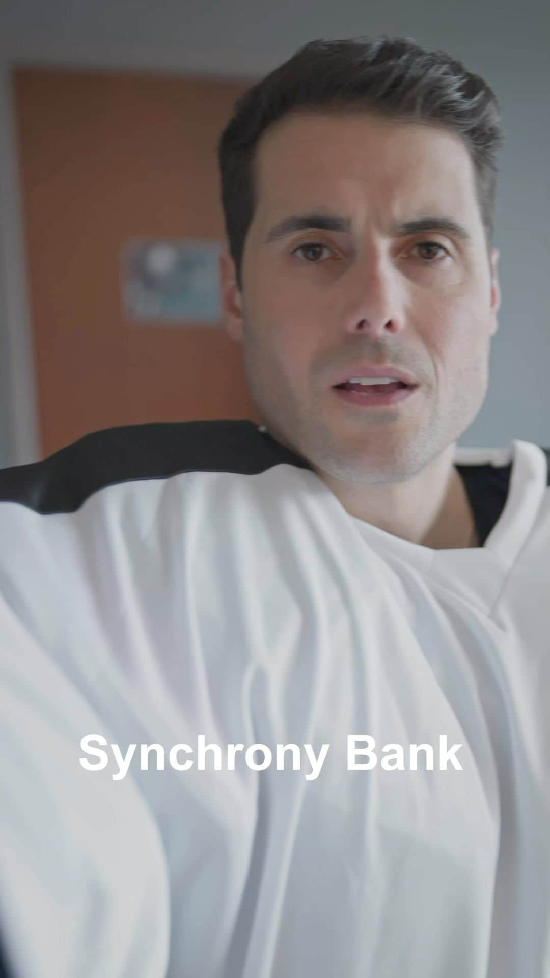 アリッサ・ナアーのインスタグラム：「If you need great saving even when I’m not there, just remember @synchronybank always will be. Just ask Rick!  #ad (not based on personal experience)」