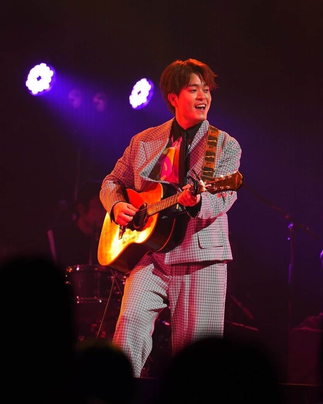 のインスタグラム：「nagataniの曲制作中。」