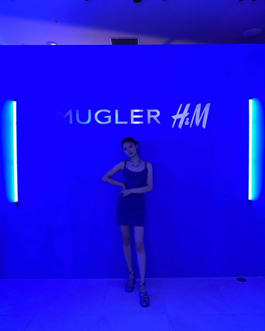 齊藤英里さんのインスタグラム写真 - (齊藤英里Instagram)「Mugler H&M イベントにお邪魔してきました。 楽しみにしていた青のコルセットドレス💙💙  @hm @muglerofficial  #MugerHM #HM銀座並木通り店」5月9日 22時43分 - erisaito.official