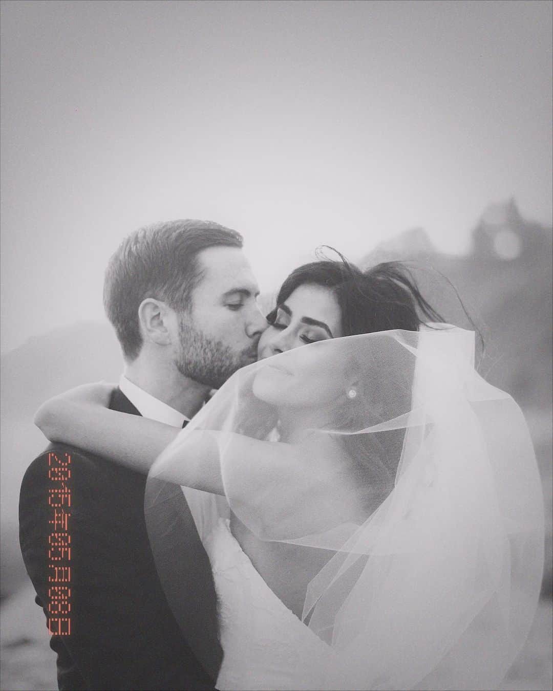 Sazan Hendrixさんのインスタグラム写真 - (Sazan HendrixInstagram)「Rewind to 05.08.15 ❤️ forever and always one of the best days of my life.. happy 8th anniversary my love @stevie_hendrix 🥹  “If you want something to last forever, you treat it differently. You shield it and protect it. You never abuse it. You don’t expose it to the elements. You don’t make it common or ordinary. If it ever becomes tarnished, you lovingly polish it until it gleams like new. It becomes special because you have made it so, and it grows more beautiful and precious as time goes by.” - F Burton Howard」5月9日 23時17分 - sazan