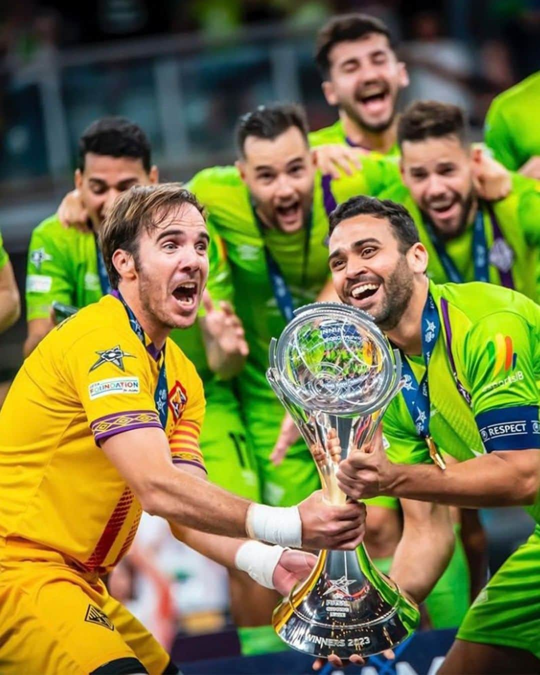 UMBROさんのインスタグラム写真 - (UMBROInstagram)「Champions_of_Europe.jpg 📸.  Congratulations @palmafutsaloficial 🏆.  #umbro #futsal #thisisourgame #palmafutsal」5月9日 23時30分 - umbro