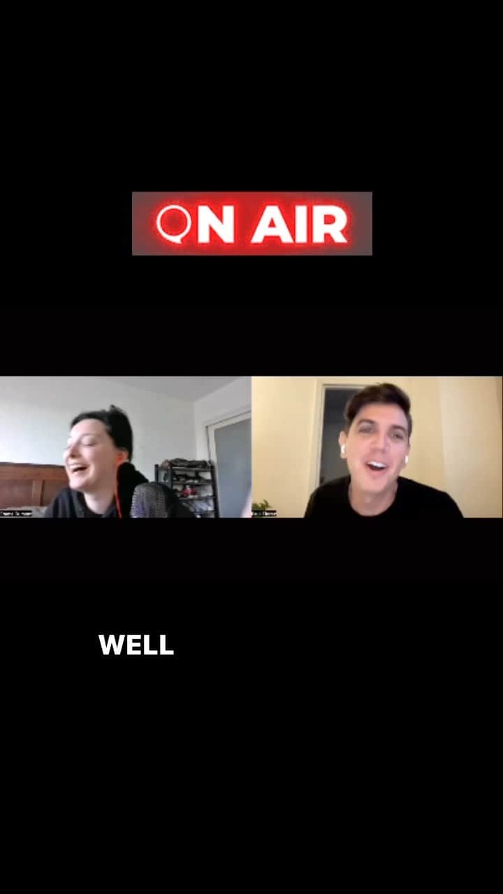 エマ・デュモンのインスタグラム：「FAMILIA! Get ready for your NEW FAVORITE morning show! We got @emmadumont and we talk about so much…including our hair! 💚🧲 MAKE SURE TO HIT UP YOUR FAVORITE GOFUNDME AND SUPPORT IT! —————————————————— ⚡️@powerofxmen & @emmadumont love empowering marginalized voices!   🎧Podcast is live on all platforms and YouTube!  🤖DM if you need reading recommendations! —————————————————— . . . . . . #avengers #marvel #marveluniverse #youngavengers #marvellegends #marvellegendscommunity #mutants #ironman #tomholland #disney #mcu #marvelselect #spiderman #wandavision #xmenevolution #xmen60 #elizabetholsen #cyclops #comicbooks #jeangrey #wolverine #wandavision #xmen #comics #scarletwitch #hughjackman #polaris #thegifted #nightcrawler #emmadumont」
