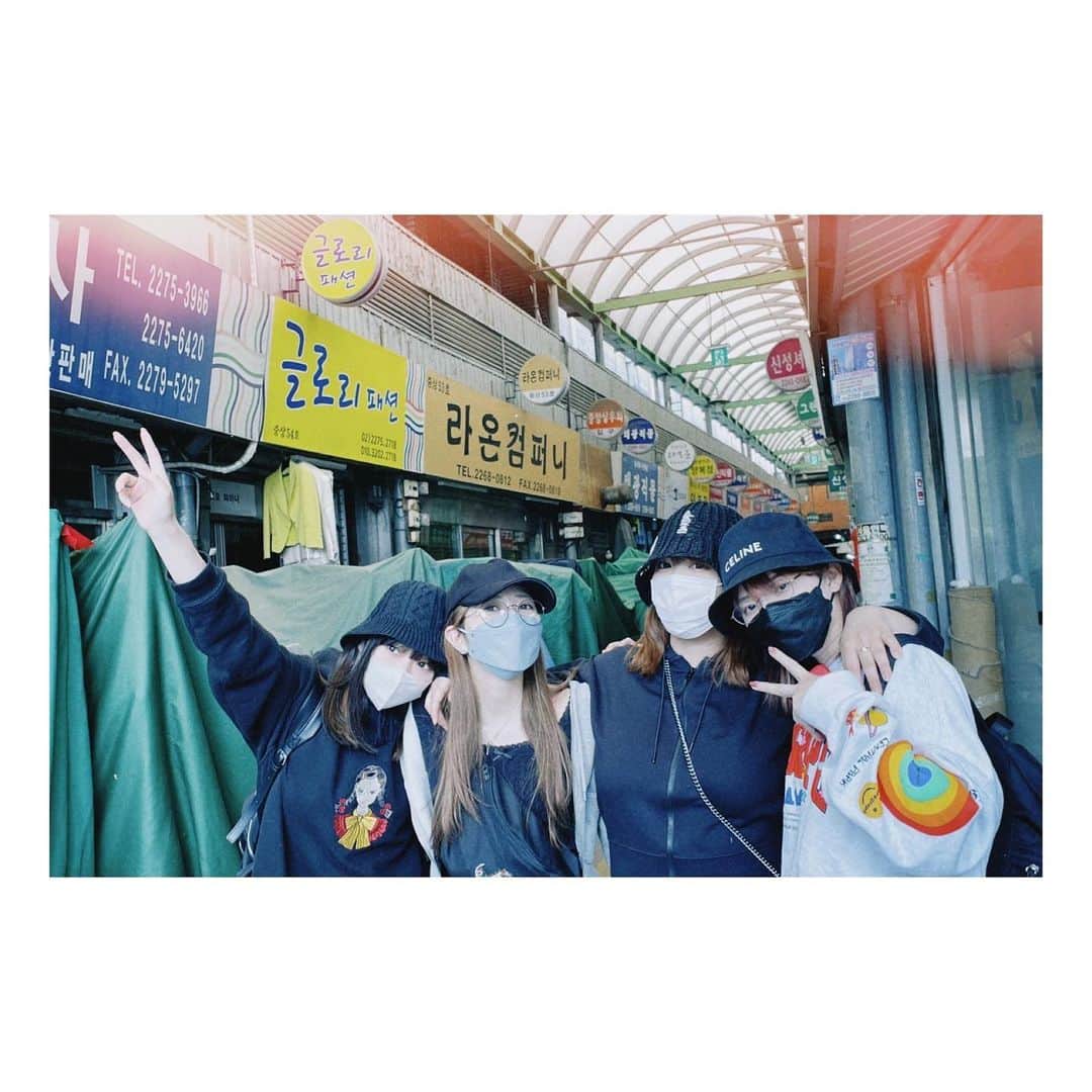 小山百代のインスタグラム：「・ ・ ・ ・ 韓国のおもひでをぽろぽろ🇰🇷 ちょ〜〜楽しかった。 またすぐ行きたいです〜〜🥳 ・ ・ ・ #サンドリオン　#小山百代」