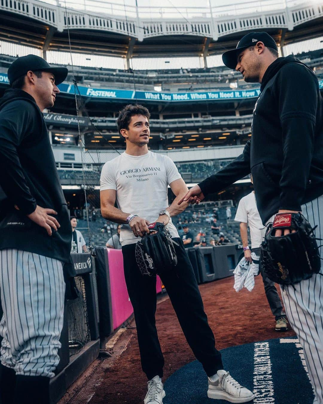 シャルル・ルクレールさんのインスタグラム写真 - (シャルル・ルクレールInstagram)「Thanks for having me @yankees 🇺🇸 Time to go home and prepare for the next race 🇮🇹❤️」5月10日 0時20分 - charles_leclerc