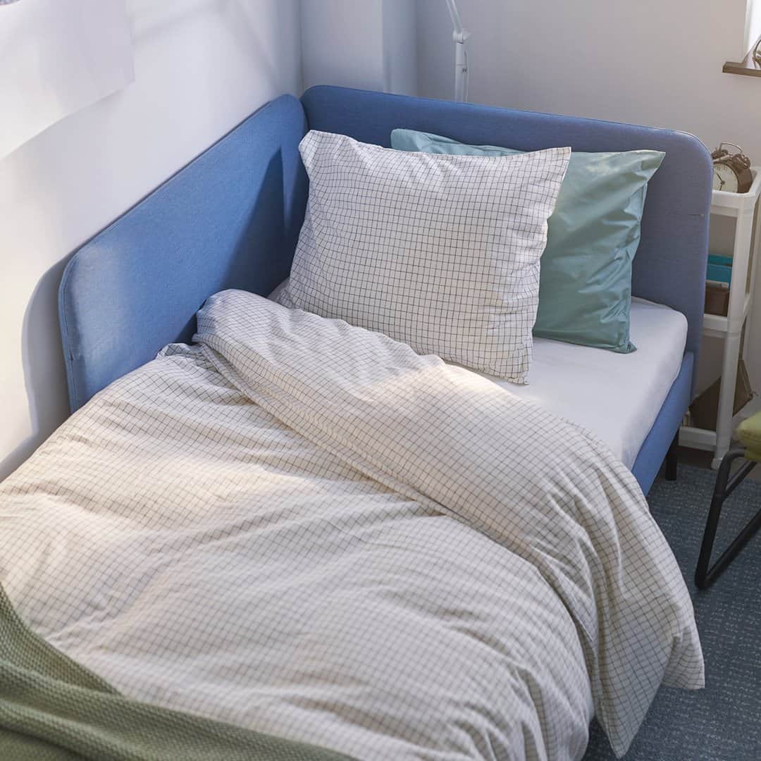 IKEA USAのインスタグラム：「Make way for move-in day! IKEA is your one-stop shop for all the college essentials. Celebrate the grad in your life with an IKEA gift registry that’ll get them ready for their next milestone. Learn more at the link in bio.」