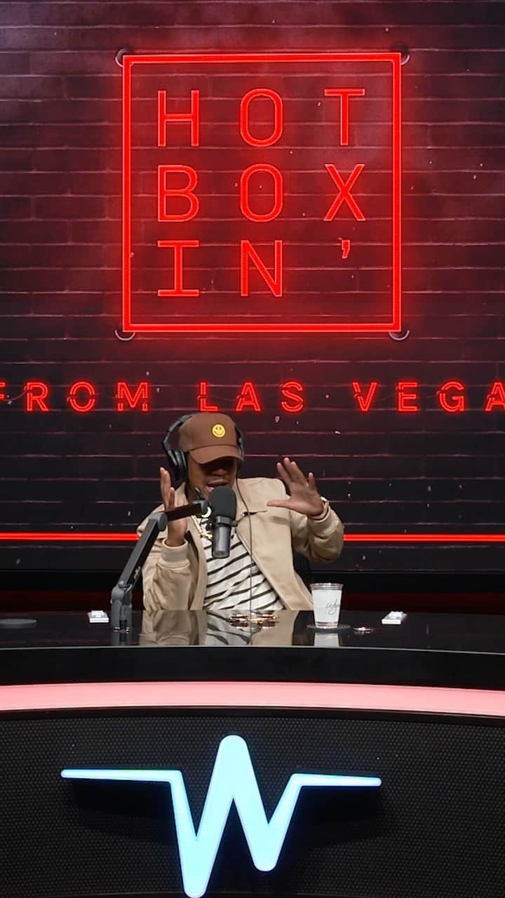 NE-YOのインスタグラム：「What y'all think about AI? Have we gone too far with it? 🤔  @hotboxinpodcast  @miketyson」