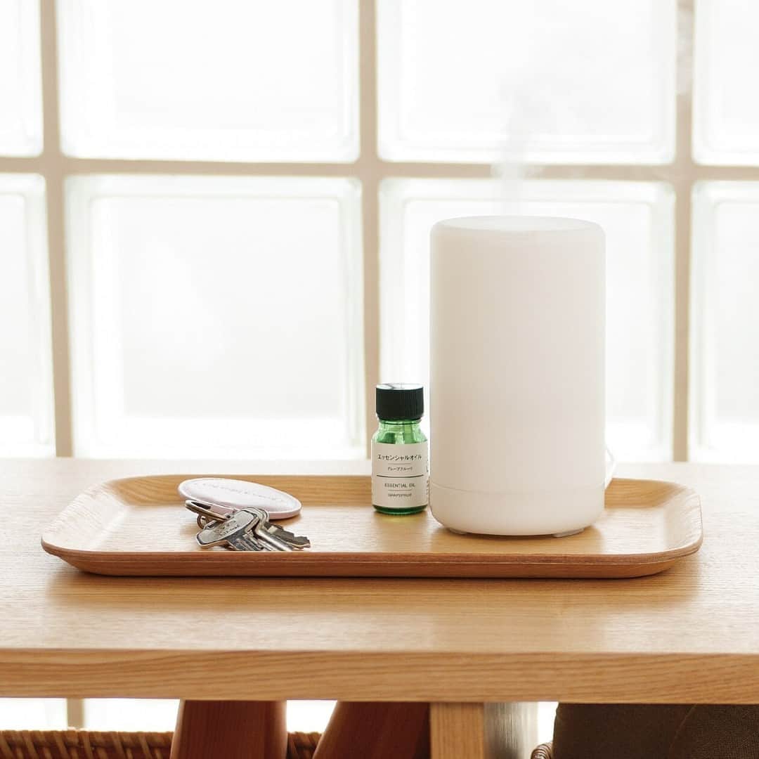 MUJI USAさんのインスタグラム写真 - (MUJI USAInstagram)「Nothing says Mother's Day like the perfect fragrance and an Aroma Diffuser ✨  Shop MUJI Fragrance items in stores and online.  #MUJI #MUJIUSA」5月10日 5時01分 - mujiusa