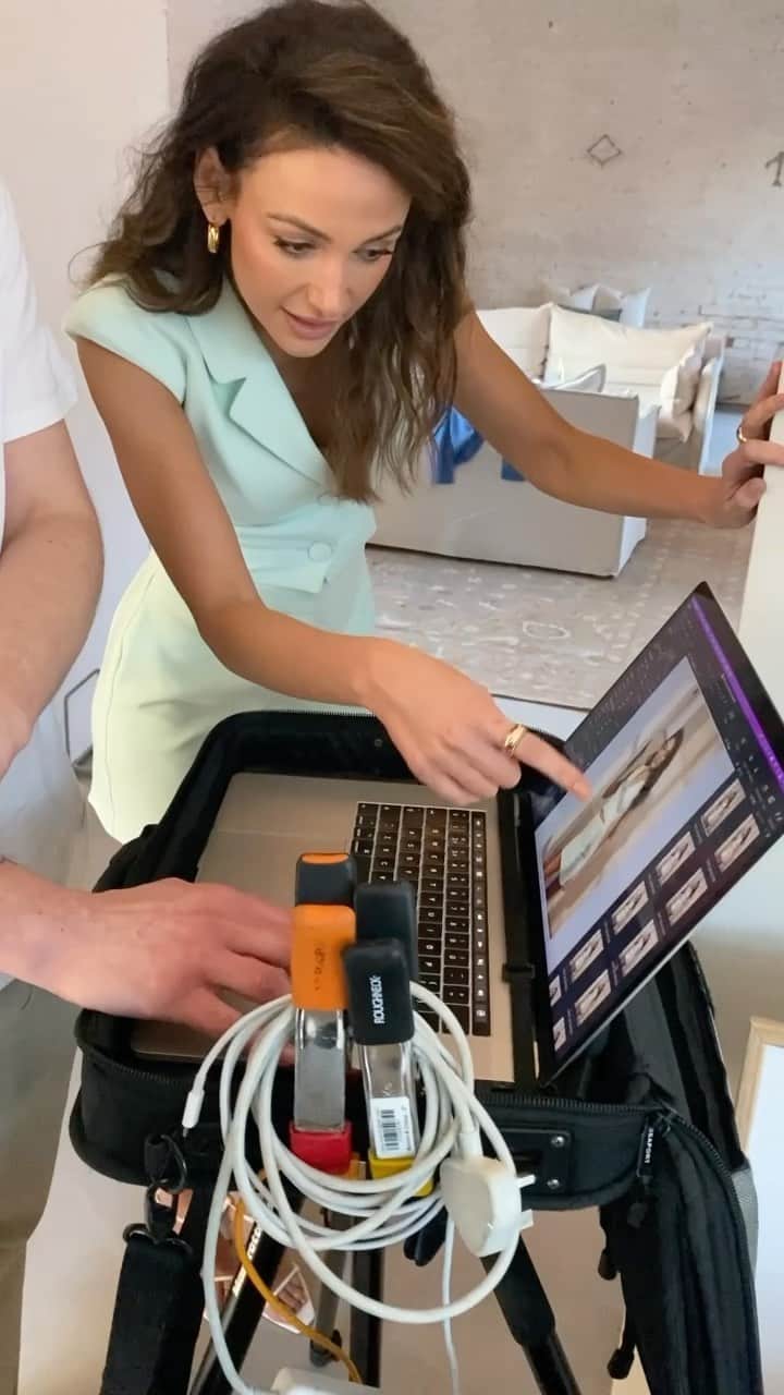 ミシェル・キーガンのインスタグラム：「A little behind the scenes for the new Summer collection with Very 💞  P.s Who’s excited that the days are getting warmer? 👌🏽☀️🧡 #brandpartner」