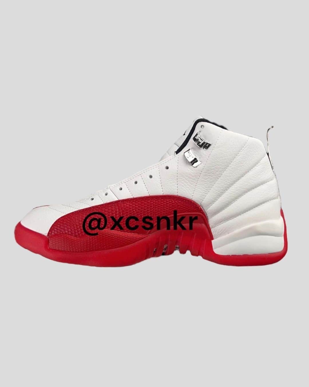 Sneaker News x Jordans Dailyさんのインスタグラム写真 - (Sneaker News x Jordans DailyInstagram)「First Look: 2023 Air Jordan 12 "Cherry"⁠ How's it looking?⁠ ⁠ -⁠ Release Date: October 28th, 2023⁠ Color: White/Black/Varsity Red⁠ Retail Price: $210 USD」5月10日 6時55分 - jordansdaily