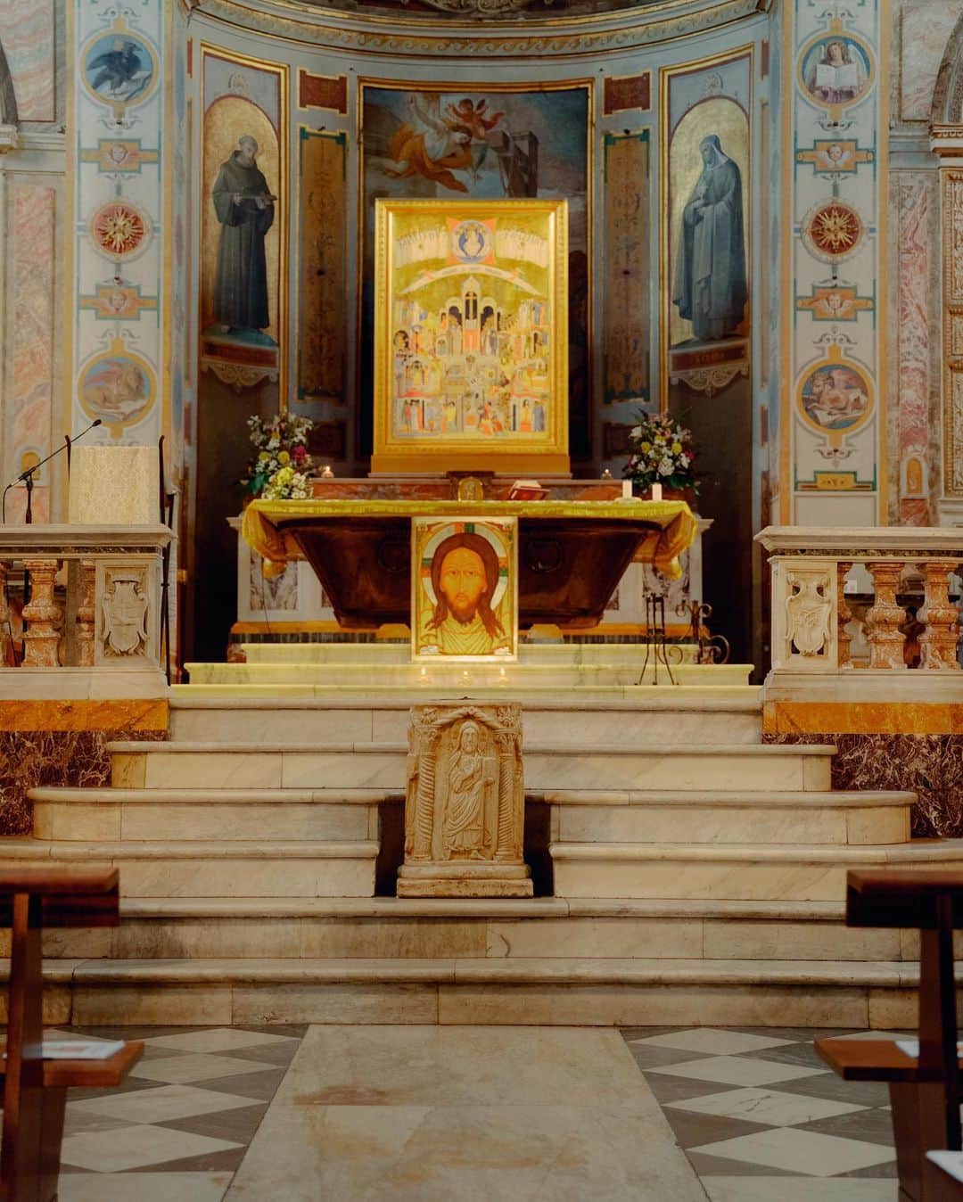 ニューヨーク・タイムズさんのインスタグラム写真 - (ニューヨーク・タイムズInstagram)「To many, Rome is the epicenter of Catholicism, the seat of the Vatican and home to a seemingly infinite number of churches. But in the nearly three millenniums of the city’s recorded past, Christianity is but a chapter.  Most pilgrims to Rome declare victory when they reach St. Peter’s Square, but the city and its environs conceal many holy places beyond the Bible. Rome has sheltered polytheistic pagans, monotheistic Jews, adherents of Middle Eastern cults and, in more recent times, a sizable multinational Muslim community. All have left traces of their presence — altars, temples, shrines, mosques, inscriptions — some hauntingly beautiful, others erased to stubs. If you know where to look or what you’re looking at, you’ll find many of these shrines in the historic center, though a few require short treks by train or car.   These holy places are often jumbled together or layered — a church dedicated to the Virgin on top of pagan temples; a medieval church built over an ancient home that had a shrine to the Persian sun god Mithras in its basement.   The @nytimestravel contributor David Laskin toured the holy sites of Christianity, Judaism, Islam and Roman polytheism. Tap the link in our bio to read more about these sacred sites. Photos by @martin.pauer」5月10日 7時06分 - nytimes