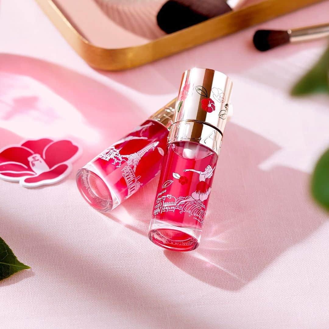 Clarins Canadaさんのインスタグラム写真 - (Clarins CanadaInstagram)「Make your mom feel extra special this Mother's Day! Treat her to our limited-edition Lip Comfort Oil Camellia. 💖 __________ Faites en sorte que votre mère se sente unique à l'occasion de la fête des Mères ! Offrez-lui notre Lip Comfort Oil Camélia en édition limitée. 💖 . . . #Clarins #LimitedEdition #MakeupCollection」5月10日 7時00分 - clarinscanada