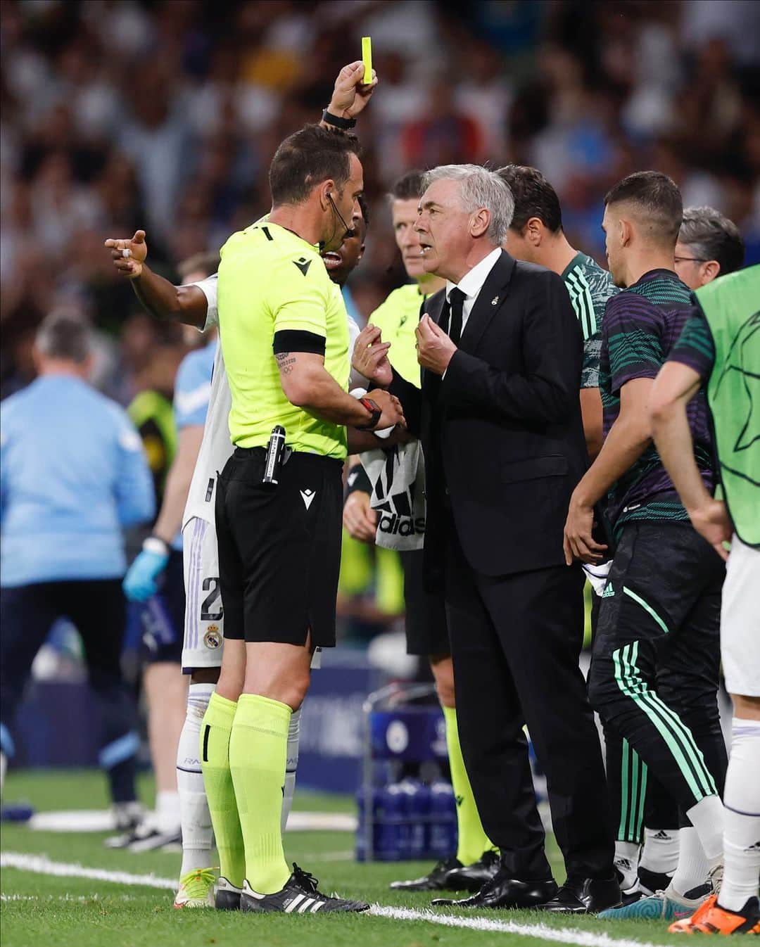 カルロ・アンチェロッティさんのインスタグラム写真 - (カルロ・アンチェロッティInstagram)「Todo por decidir… Hasta el final, vamos REAL! #HalaMadrid #UCL」5月10日 7時15分 - mrancelotti