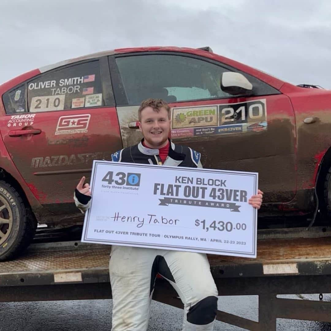 ケン・ブロックのインスタグラム：「We asked Oliver & Henry what they’re planning on doing with the money 43 Institute awarded them at the @olympusrally . Their flat out approach to rally earned them top points in our eyes! Their responses:  Henry:   “Well, after Olympus the team has had some repairing to do to our cars, … I’m pretty positive my money will be going straight back into our team, as the new build is starting very shortly our bill has started to go up as we are building a Ford Fiesta R2, as Marks 20th anniversary of his National Championship is next year so we are going to attempt the championship again in the new car. … Depending on what has been bought or not yet, it might go towards our road racing program. My schedule has I believe 10+ events on it, including Road America, so that cost is also a large factor into some of my other shenanigans.”  Oliver:  “The award money has created a multitude of opportunities that previously existed, but were not as financially accessible. I planned on going back to school this fall to study for a masters degree in Psychology and and a minor in neuroscience. The award money made the financial pressure, that college can be, just a bit less of a burden. On top of that, it’s going to also help me pay off any loans or debts that I’ve accumulated in the process so far! I’m so extremely grateful, fortunate, thankful, and honored to have won such an tribute and will remember this for the rest of my life!”  #ARA #43i #43Institute #Rally #FlatOut43ver #Award  #KenBlock」