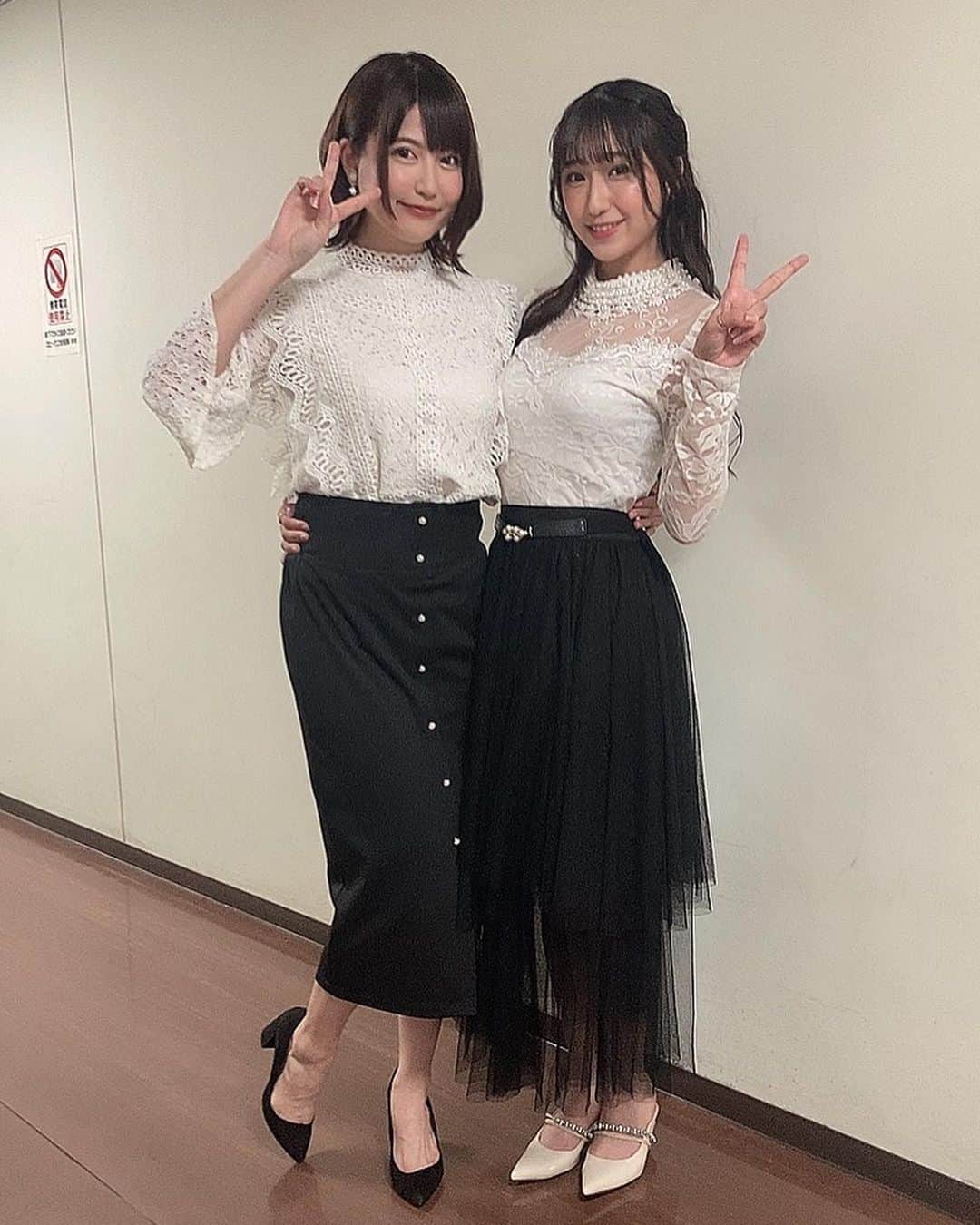 のインスタグラム：「邪フェスの時、なっちゃんと偶然ユニットみたいなお洋服になりました‪ꔛ‬♡‪ ⁡ 長く一緒にいると思考回路がリンクしてくるね ·͜· ︎︎ᕷ ⁡  *⋆꒰ঌ┈┈┈┈┈┈┈┈┈໒꒱⋆*  #写真 #photo  #filmcamera #natural  #smile  #filmphotography #film #フィルムカメラ #anime  #manga #comic #model  #voiceactor #voiceactress #配音演员 #声優 #Japan #kawaii #kawaiigirl #model  #小見川千明  #小千姬 #귀여워 #셀스타그램 #셀카 #여행  #文学 #朗読  #太宰治  ⁡  *⋆꒰ঌ┈┈┈┈┈┈┈┈┈໒꒱⋆*  ⁡」