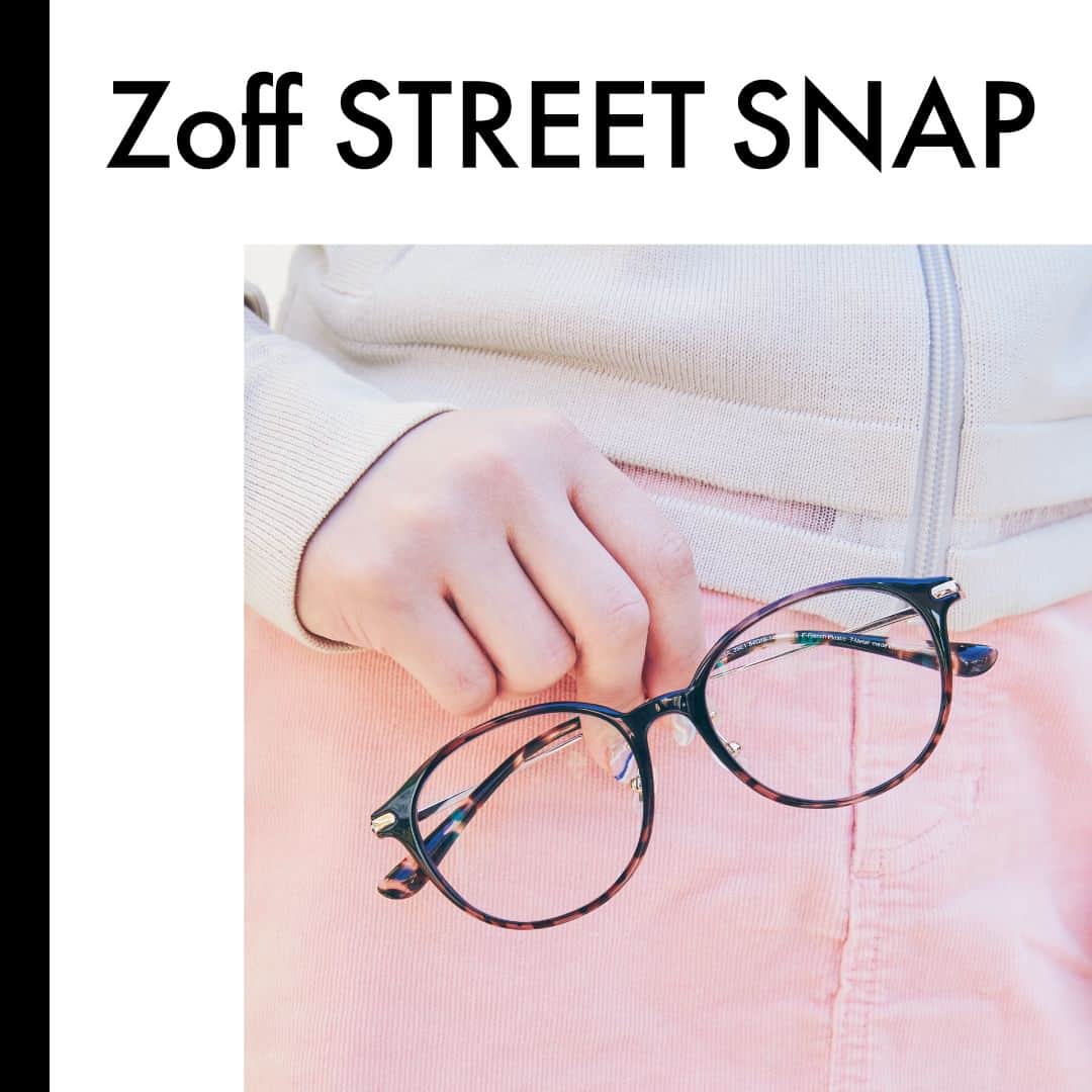 Zoff Officialさんのインスタグラム写真 - (Zoff OfficialInstagram)「【Zoff STREET SNAP @表参道】 オシャレなあの人が選ぶ、メガネ。 数あるメガネの中で今回のフレームを選んだ決め手を聞いてみました。  ZC231005_29E1 (べっこう柄)　￥8,800 ※税込・セットレンズ代込み  ■選んだポイントは？ ブラウンのバッグと靴に合わせてべっこう柄のフレームをチョイス。全体的に春っぽい色味でまとめてみました。  model：hinata　@hinata_life   #Zoff #メガネ #ファッションスナップ #べっこう柄 #ボストン #伊達メガネ #ゾフ #表参道 #ファッションスナップ #ストリートスナップ #streetsnap #fashionphotography」5月10日 8時00分 - zoff_eyewear