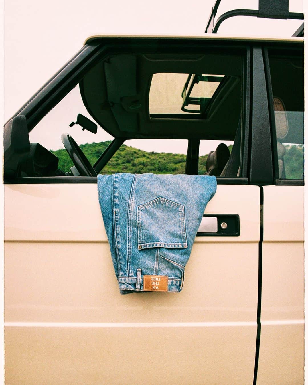 freepeopleのインスタグラム：「Link in bio to shop the best travel companion.」