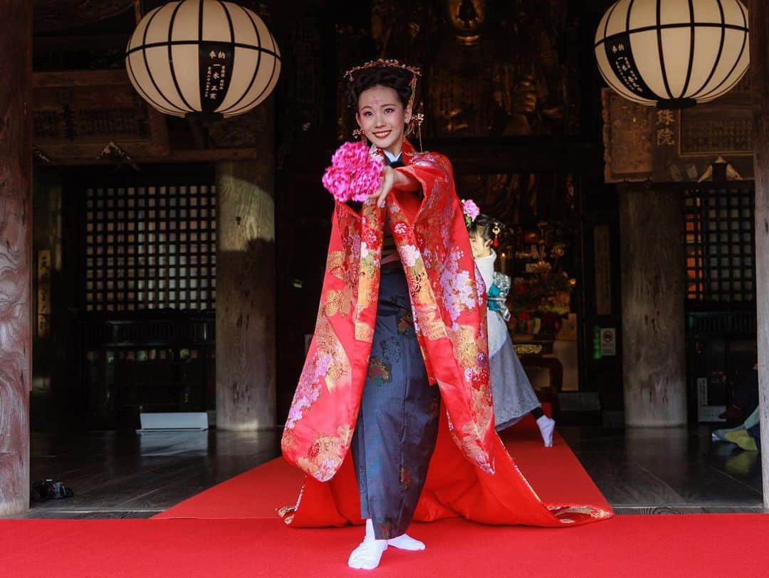 田中杏佳さんのインスタグラム写真 - (田中杏佳Instagram)「4/29 総本山長谷寺 💐ぼたん献花祭 着物ショー💐 『馬頭夫人』  主催：株式会社 Wakana style 協力：総本山長谷寺  #wakanastyle #総本山長谷寺  #ぼたん献花祭#牡丹#奈良#奈良県#長谷寺 #馬頭夫人」5月10日 8時21分 - kyoka_t_m_