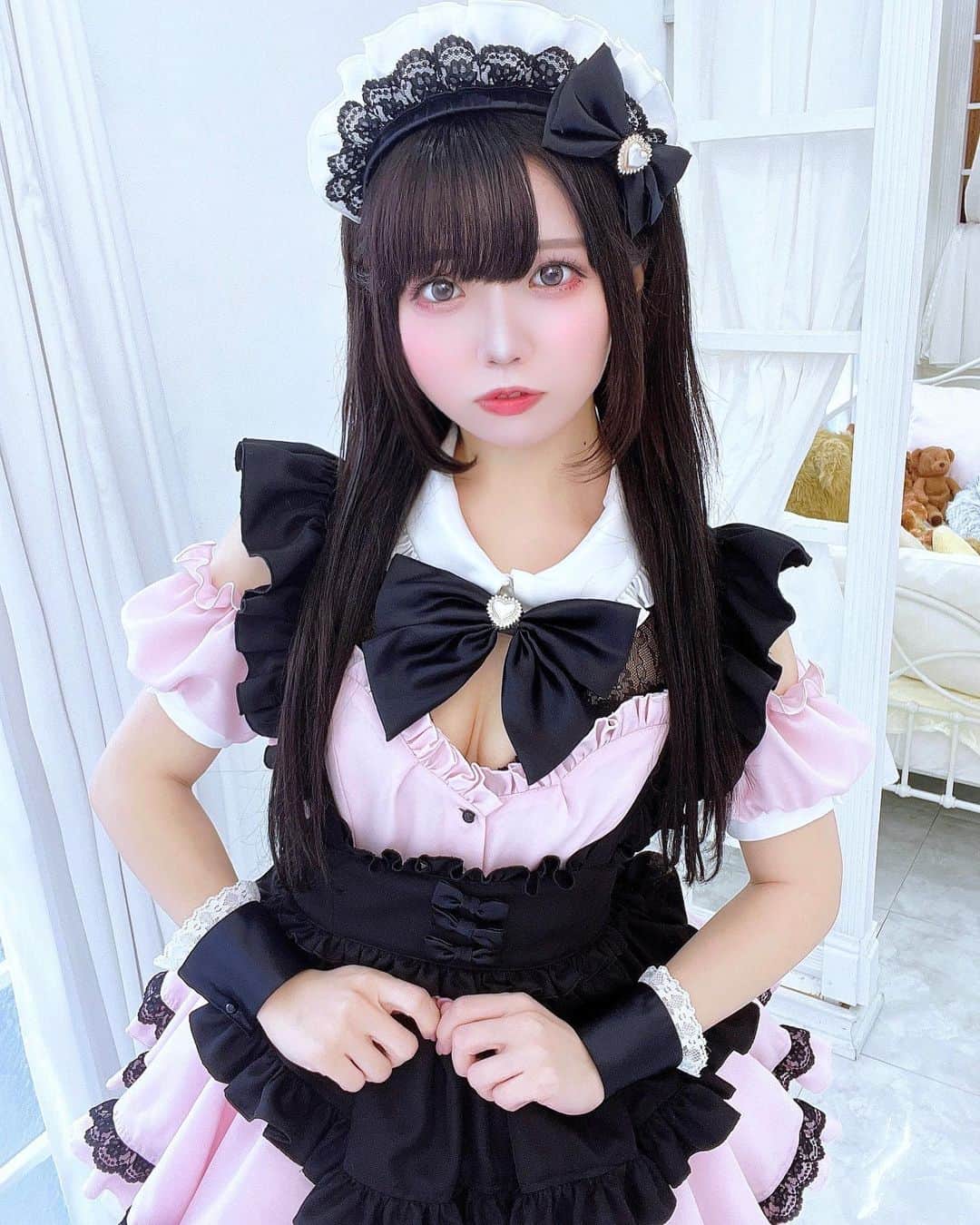 千夢のインスタグラム：「♡₊⁺  🎀地雷系✖️メイド服🎀  今日はメイドの日なんだって！ 自分の好き！を詰め込んでデザインした、 世界一可愛いオリジナルメイド服✊💗 その名も「地雷ぴえんメイド」🥰  いつ見ても自分でもトキメキが止まりません🫶 一生ユニフォームにしたい🤗  #メイドの日　 #メイドの日2023 #メイド服  #メイド #メイドコスプレ  #地雷ぴえんメイド　 #地雷 #地雷女子  #地雷女 #地雷系  #地雷系女子 #量産型ヲタク  #量産型コーデ #量産型女子  #量産型  #cosplay #cosplayer #cosplays #cosplaying #cosplaygirl #cosplaymodel #cosplayersofinstagram #cosplaymakeup #model #kawaii  #コスプレ #コスプレイヤー」