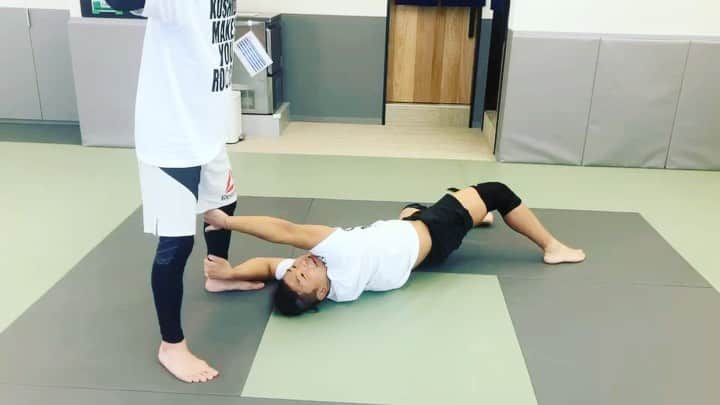 KUSHIDAのインスタグラム：「今成ロール  Imanari roll drill」