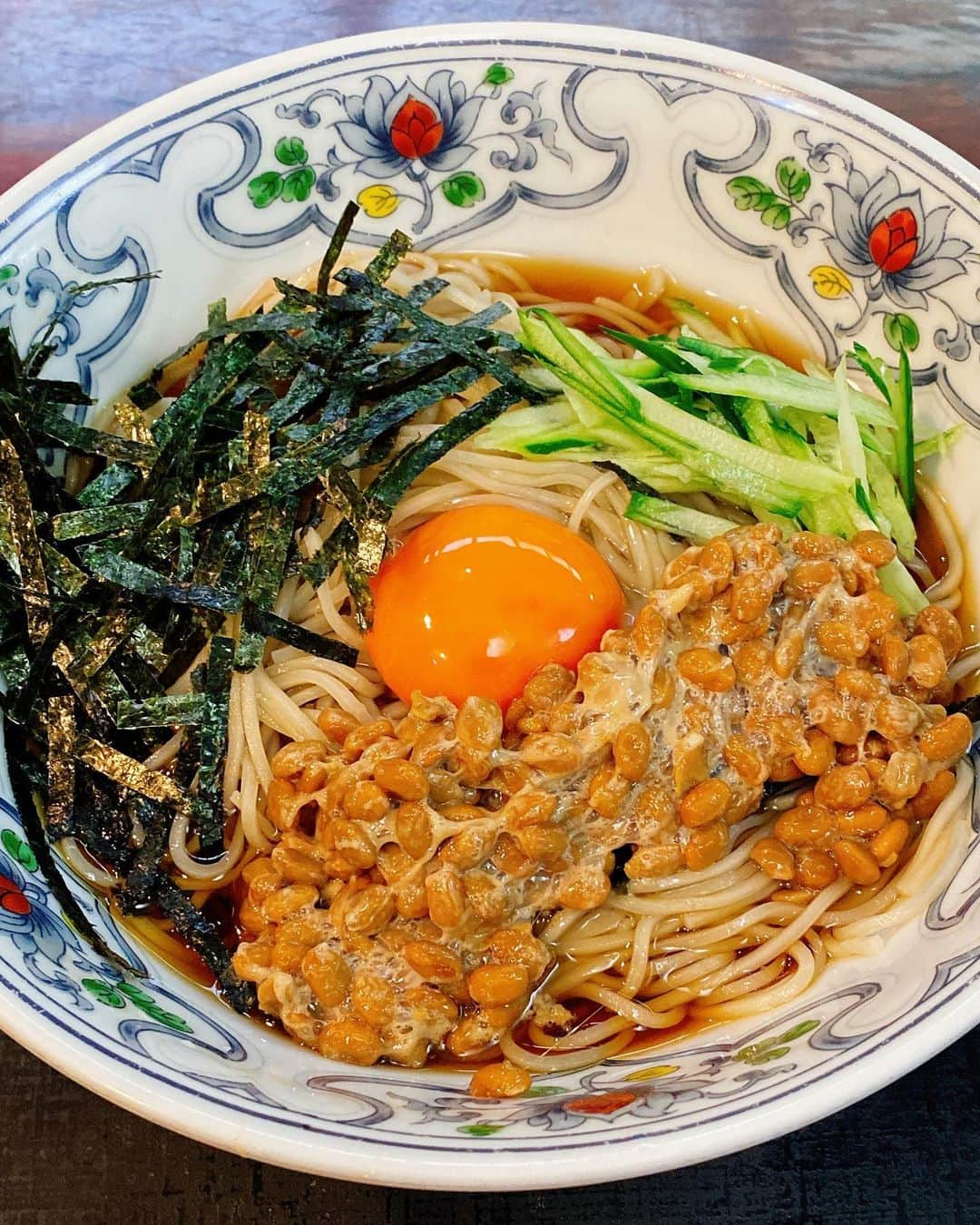 ヒカル（はやぶさ）のインスタグラム：「#冷たい #お蕎麦 #納豆そば #納豆 #美味しい #おそば  #soba  #グルメ」