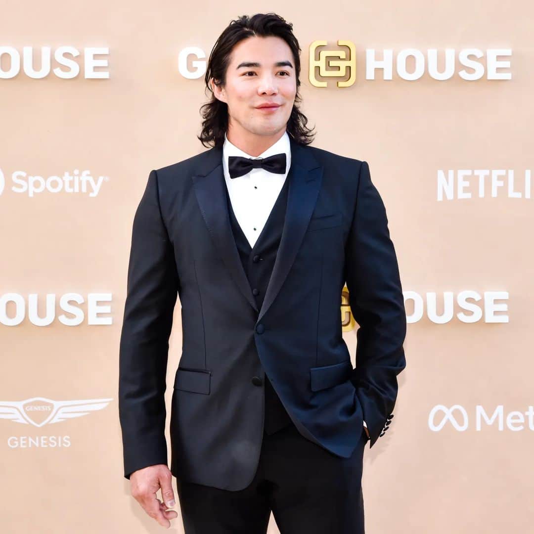 ルーディ・リンのインスタグラム：「A big shout out to @goldhouseco for bringing together the whole AAPI family every year. I love you people!  Photos: Carly Stone  Way to work that mic @bingchen」