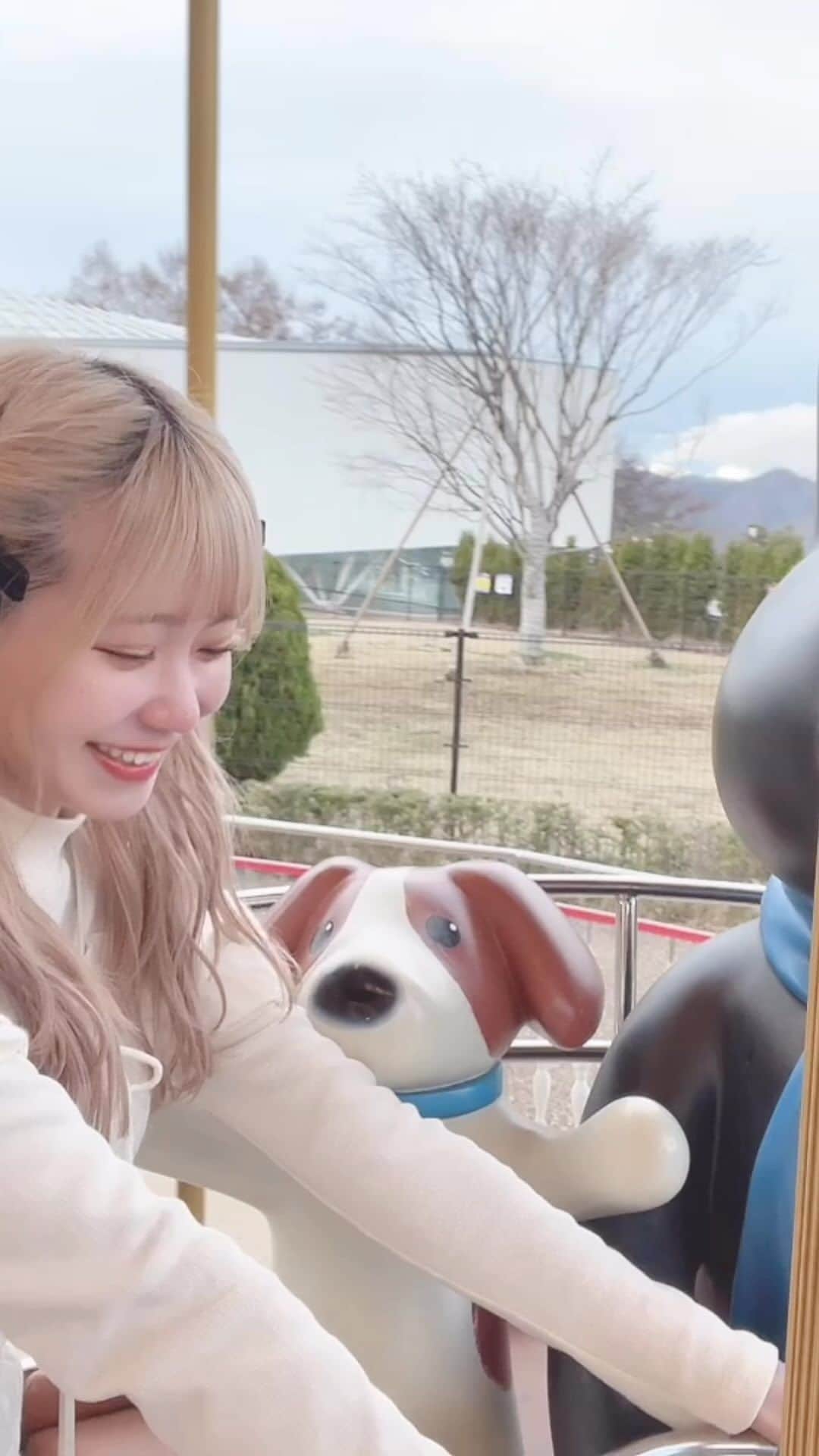 のインスタグラム：「一目惚れした事ある？💭」