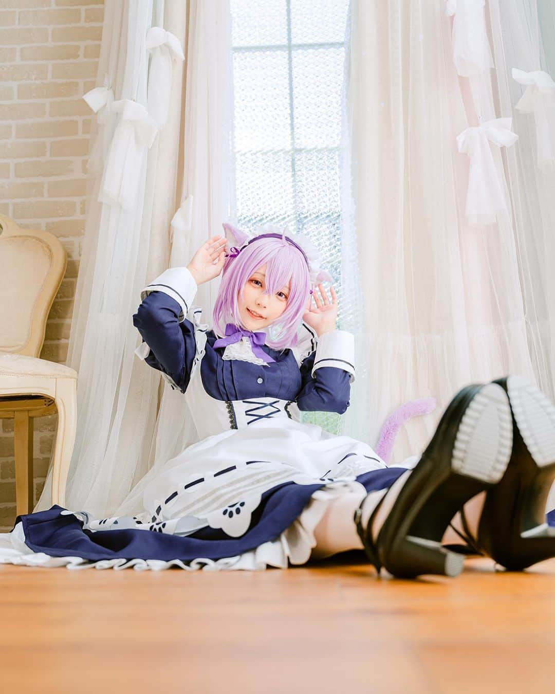 小桃のインスタグラム：「💜  #メイドの日 #ホロライブ #絵かゆ  猫又おかゆ（Nekomata Okayu）：小桃 SiuTao 📸PHOTO BY @kumo_linouo   #コスプレ #cosplay #hololive #hololivecosplay #nekomataokayu #猫又おかゆ」