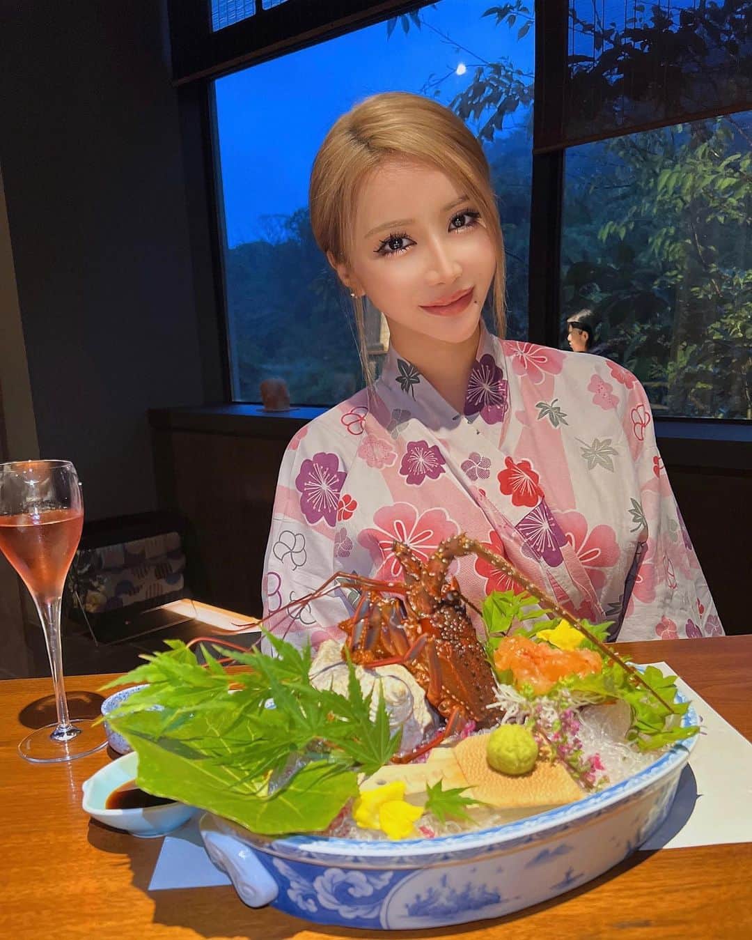 Chikoのインスタグラム：「美味しかったっ✨️ . 伊勢海老の味噌が好きです🥰 . . . #japanesefood」