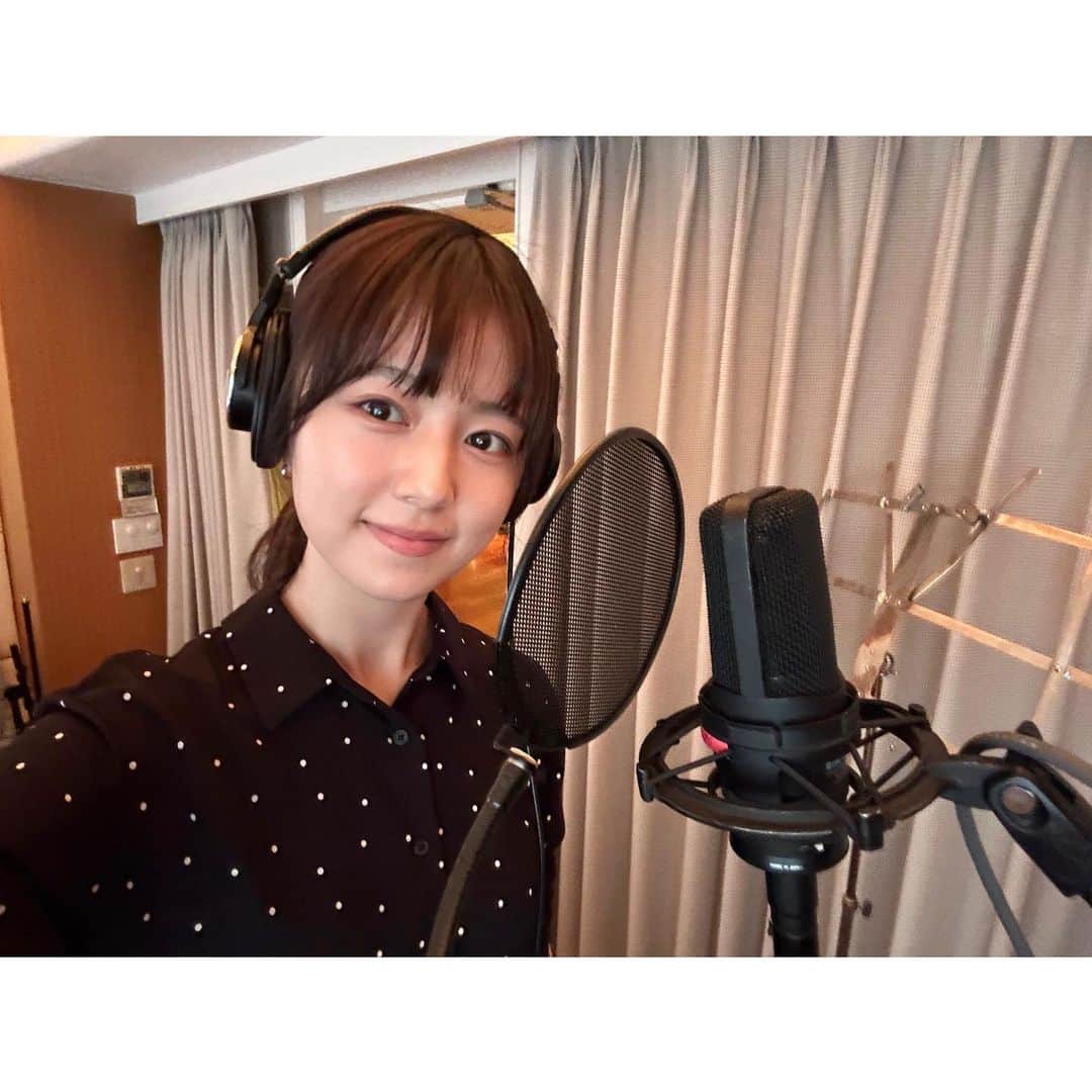 神野友亜のインスタグラム：「🎧」