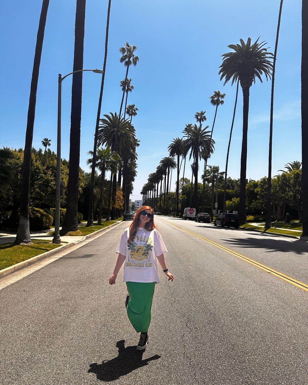 River Islandさんのインスタグラム写真 - (River IslandInstagram)「Yeah, the view's great, but so is the outfit 😍  @daisybellemellor  #IconicIslander #ImWearingRI #Linkinbio to shop  T-shirt - 384935」5月10日 20時10分 - riverisland