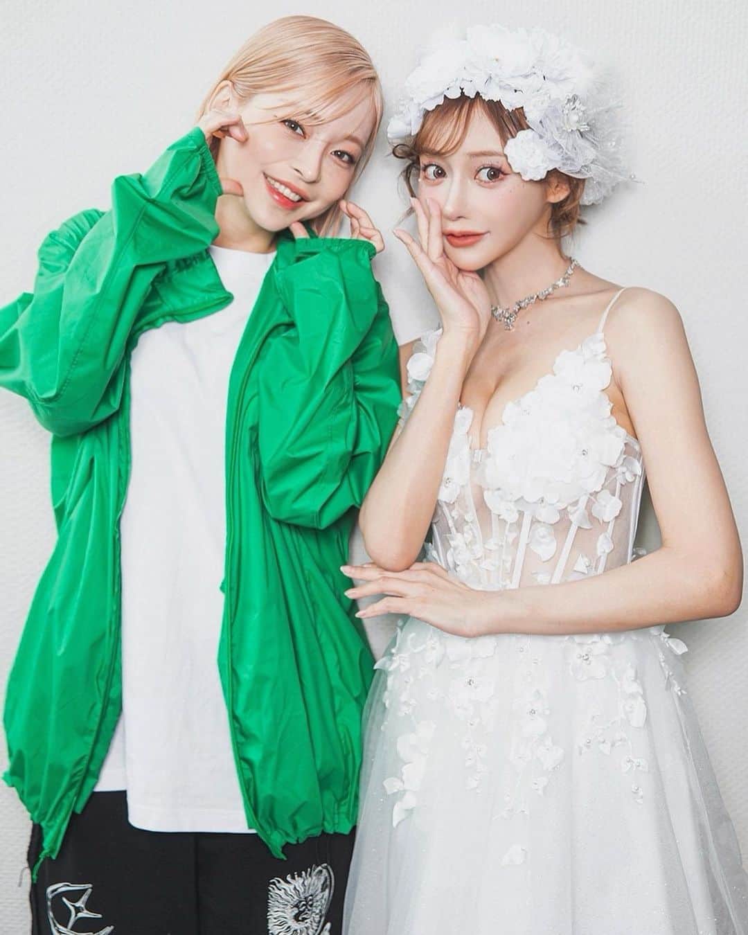 明日花キララのインスタグラム：「てりてり🤍 우리 꼭 다시 만나자~👩🏻‍❤️‍💋‍👩🏼」