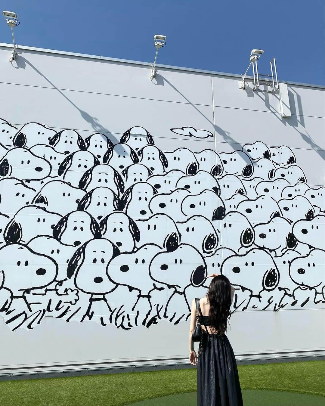 吉井美優のインスタグラム：「． あきちゃん 👩🏻 が スヌーピー好きらしい かわい 癒やされた 🩶🤍🐾」