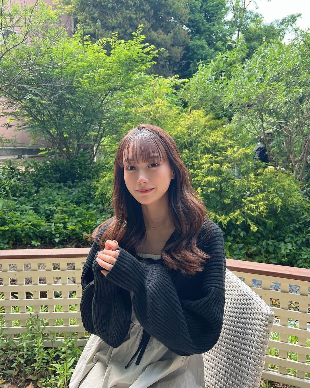 岡島彩花のインスタグラム：「旅行いきたい温泉いきたい🌿」