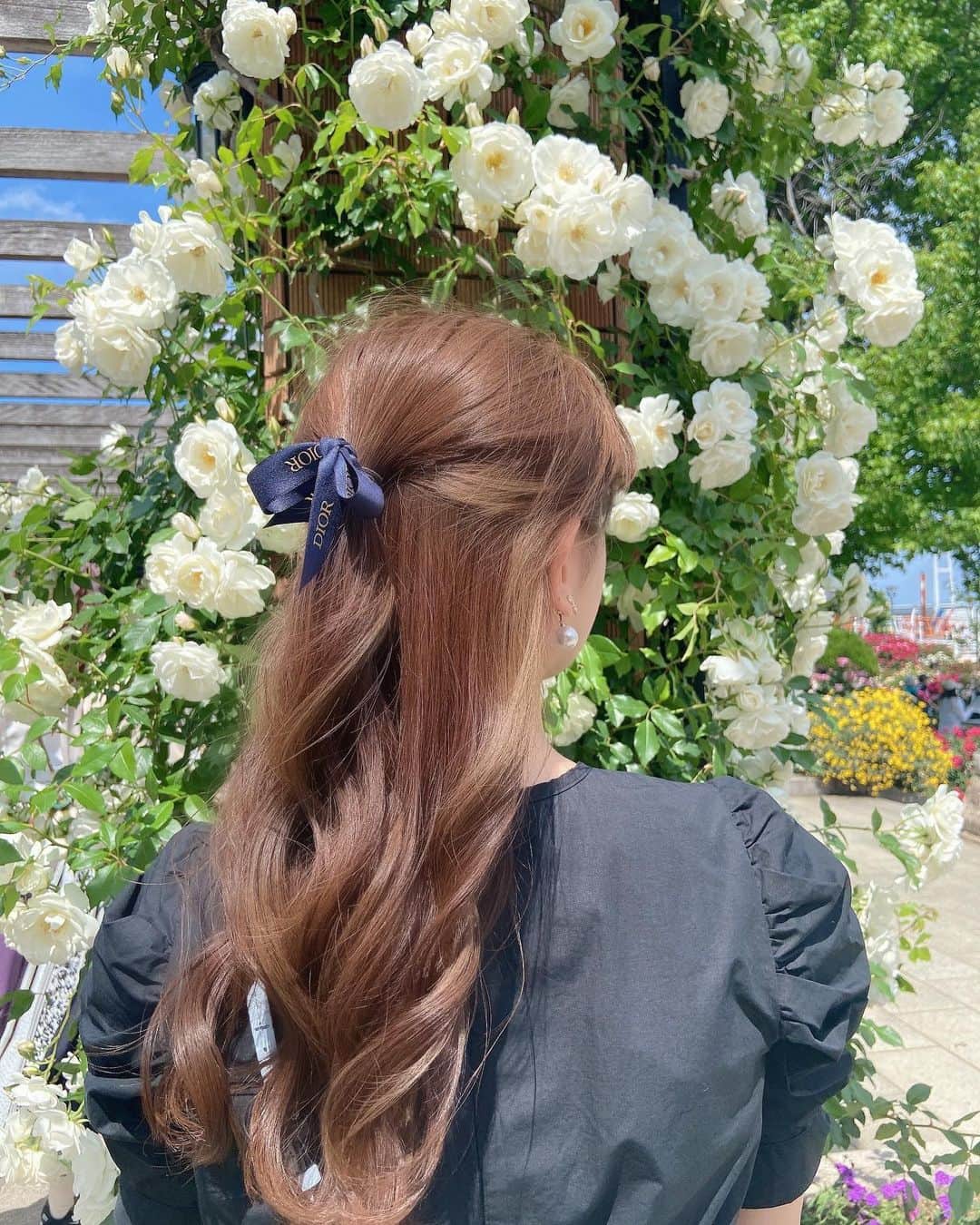 中村真凜さんのインスタグラム写真 - (中村真凜Instagram)「お花いっぱい咲いてて可愛かったの🥹💐」5月10日 20時34分 - marimero1121