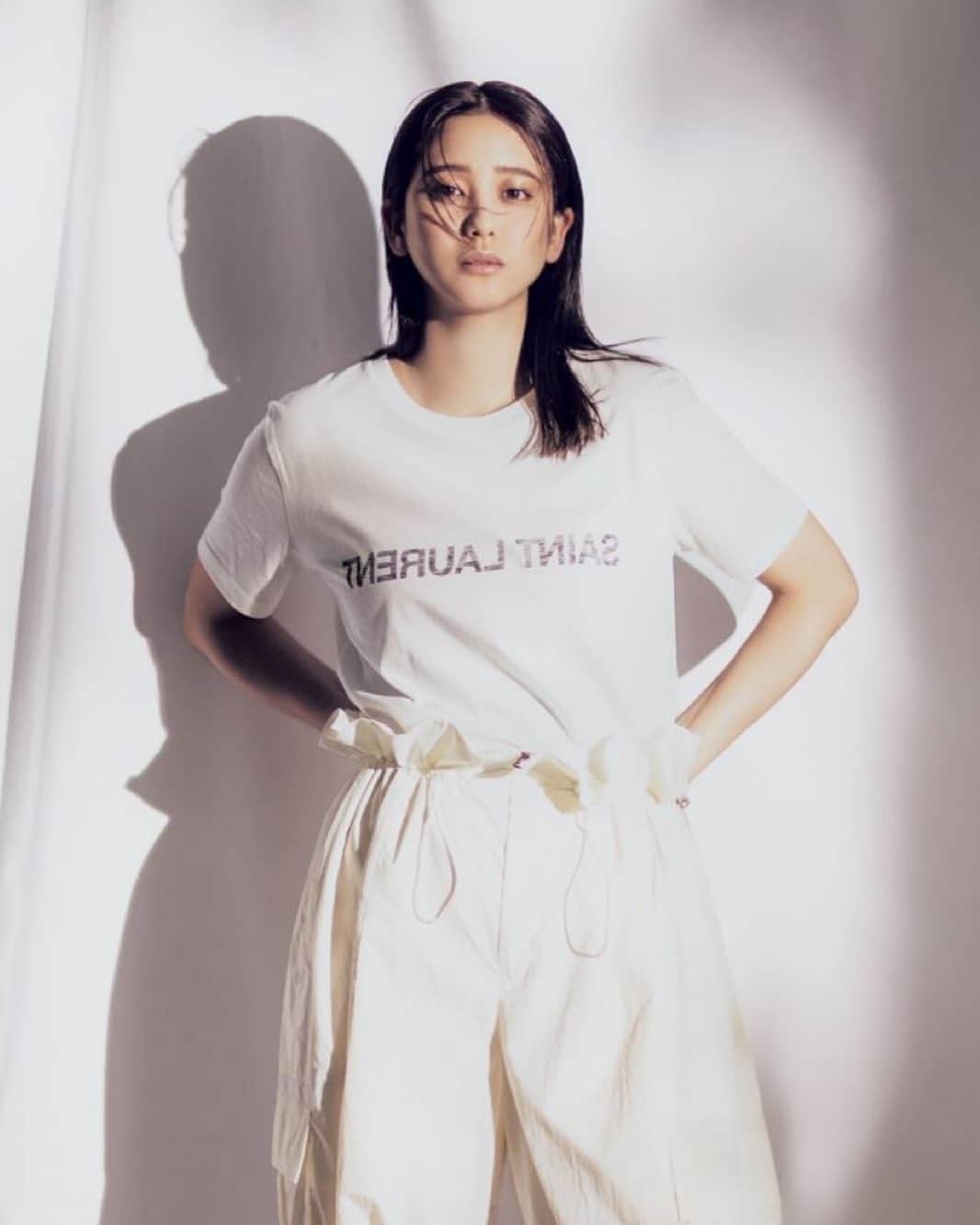 山崎紘菜のインスタグラム：「@classy_mag_insta  6月号、発売中。。。 #classy」