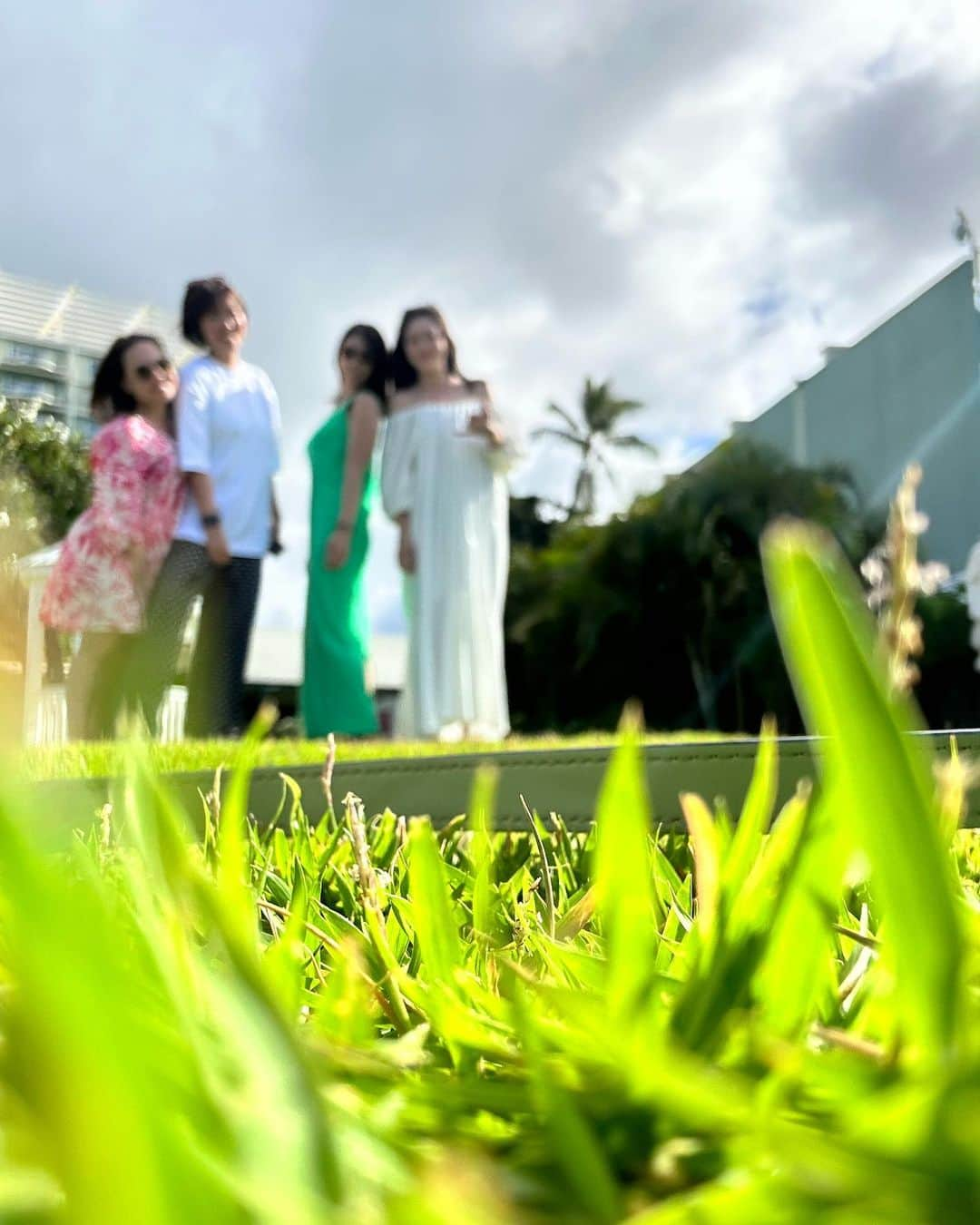 足立かりんさんのインスタグラム写真 - (足立かりんInstagram)「Hawaii🩵💚 #イルカちゃんがいるホテル #thekahala  #高級エリアにある高級ホテル #映画みたいなウェディング #心が穏やかになる場所 #hawaii#hawaiitrip#女子旅#旅猿娘#ラスト投稿」5月10日 12時15分 - karinadachi