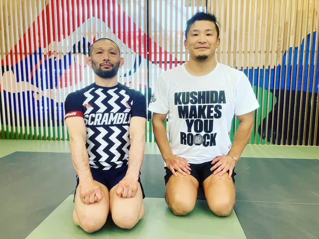 KUSHIDAのインスタグラム：「足関十段・今成正和選手に足関節を教えて頂きました。恐るべき殺傷能力！！今成ロール。 ありがとうございました。 @imanarijiujitsu」