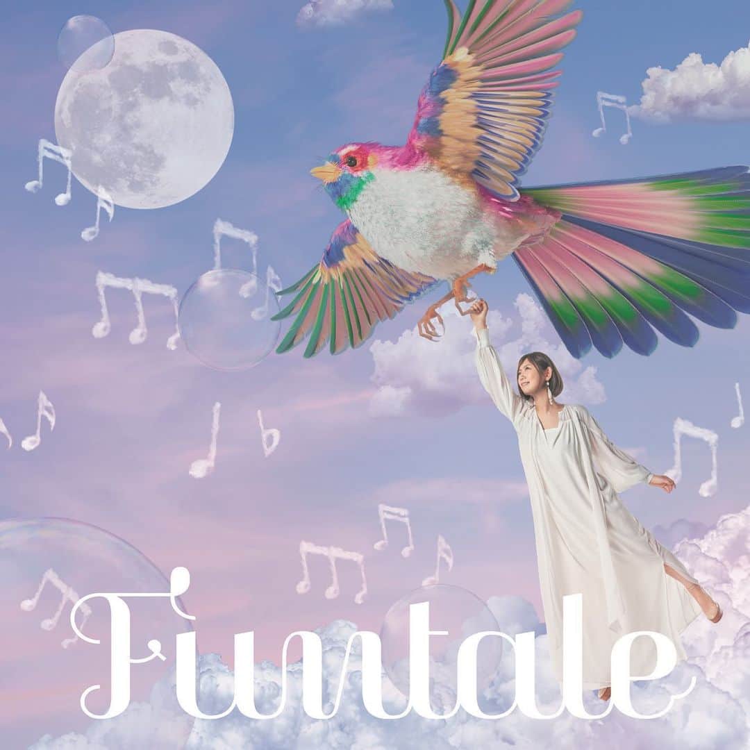 絢香さんのインスタグラム写真 - (絢香Instagram)「6月21日リリースのNew Album 「Funtale」のジャケ写が完成✨✨  ニュージーランドの愛らしい鳥 ファンテイルから発想を得たデザイン✨🕊  写真①はメインのジャケ写 写真②は初回限定盤(BOX)  収録曲も発表したので、詳しくはwebサイトをチェックしてね😊  #newalbum #Funtale」5月10日 13時02分 - ayaka_official_jp