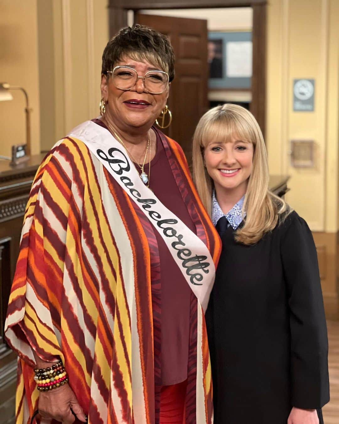 メリッサ・ラウシュさんのインスタグラム写真 - (メリッサ・ラウシュInstagram)「Beyond thrilled to have had true Night Court royalty in our presence with the brilliantly talented and hilarious @marshawarfield reprising her legendary role of “Roz” in tonight’s #NightCourt season finale. The reaction from the studio audience the night we filmed it was magical. When she walked out on that set and with her iconic laser delivery served up her reply to John Larroquette’s Dan Fielding, there were audible gasps of excitement, massive applause, laughter and tears of joy. It was a truly special moment unlike anything I’ve ever witnessed.  Not only is Marsha an immensely gifted actor and stand-up, she’s one of the most wonderful humans. She has a remarkable gift in which the words she shares with you in conversation go directly into your heart where they will stay cherished forever. Cannot thank her enough for joining us and for being absolutely incredible in every way. I’m so excited for you all to get to see more of Roz’s return in our Season 2 premiere! 💙」5月10日 14時16分 - melissarauch