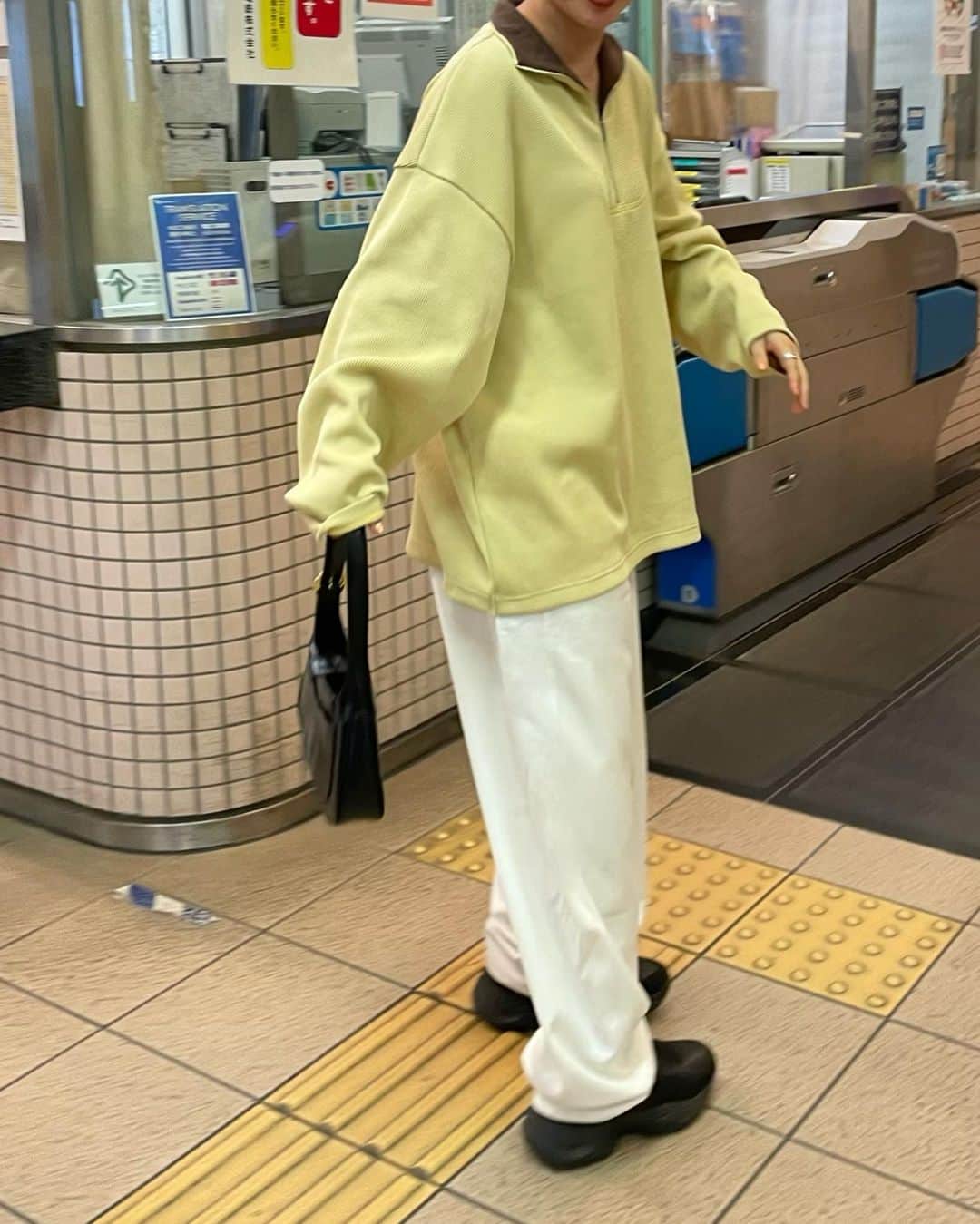 藤沢麻衣さんのインスタグラム写真 - (藤沢麻衣Instagram)「⠀ えぶりでいおへい #✋🐕」5月10日 14時29分 - fujisawamai