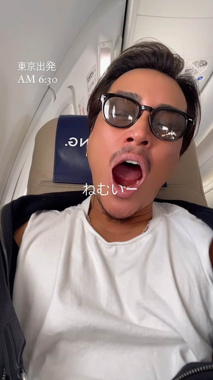 のインスタグラム：「沖縄へGO。 次は沖縄楽しんでます編をアップします。  #沖縄　#沖縄旅行　#羽田空港　#アメリカンビレッジ」