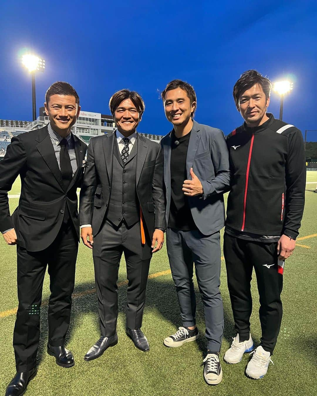 那須大亮のインスタグラム：「サッカー仲間‼️  Jリーグ30周年✨ サッカーを更に盛り上げるぞ〜⚽️  #播戸竜二  #加地亮 #黄金世代 #大久保嘉人  #那須大亮 #谷間の世代」